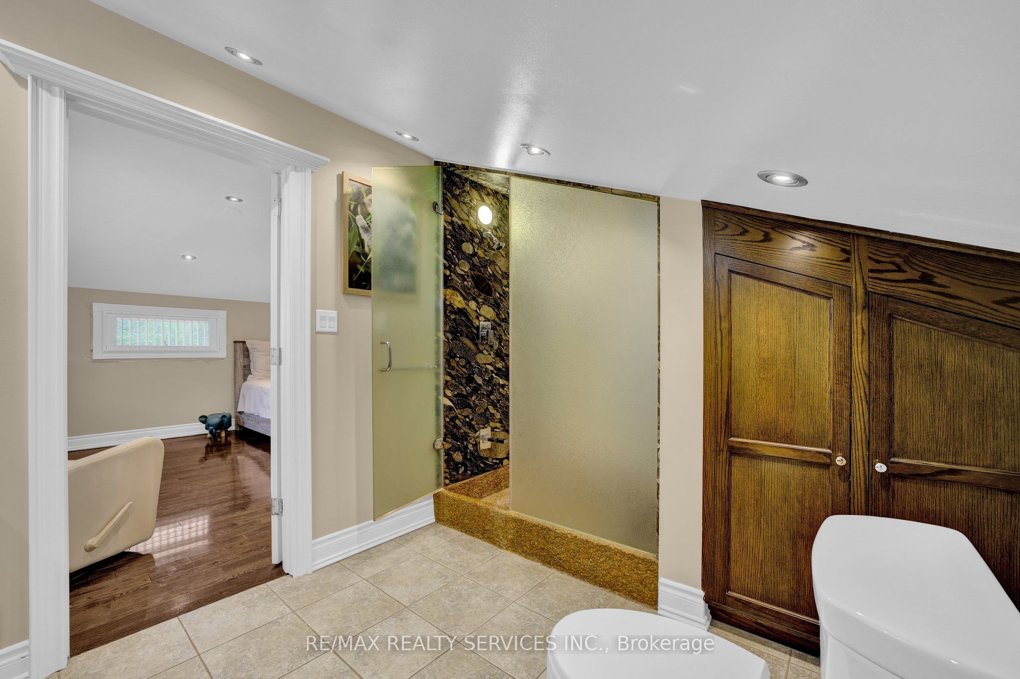 247 Sand Road