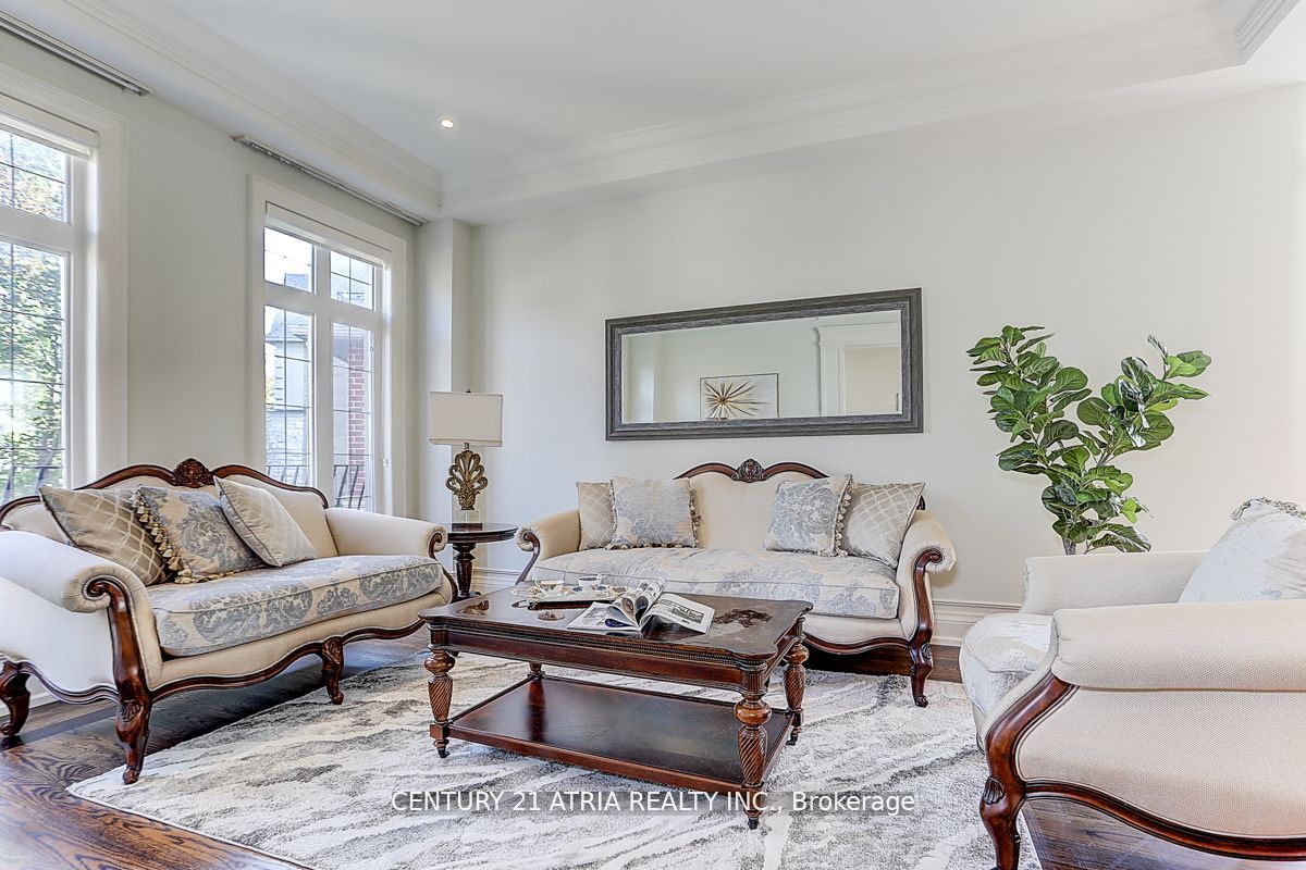 33 Winterport Court