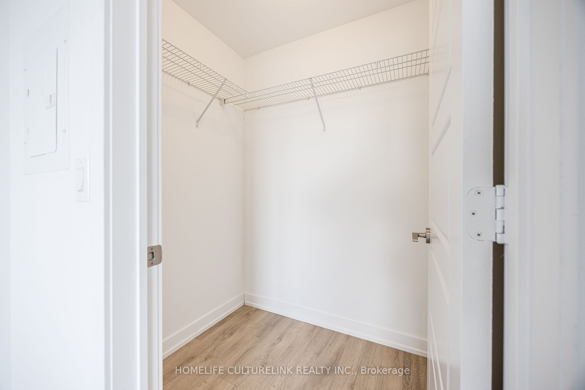 261 Broward Way #37