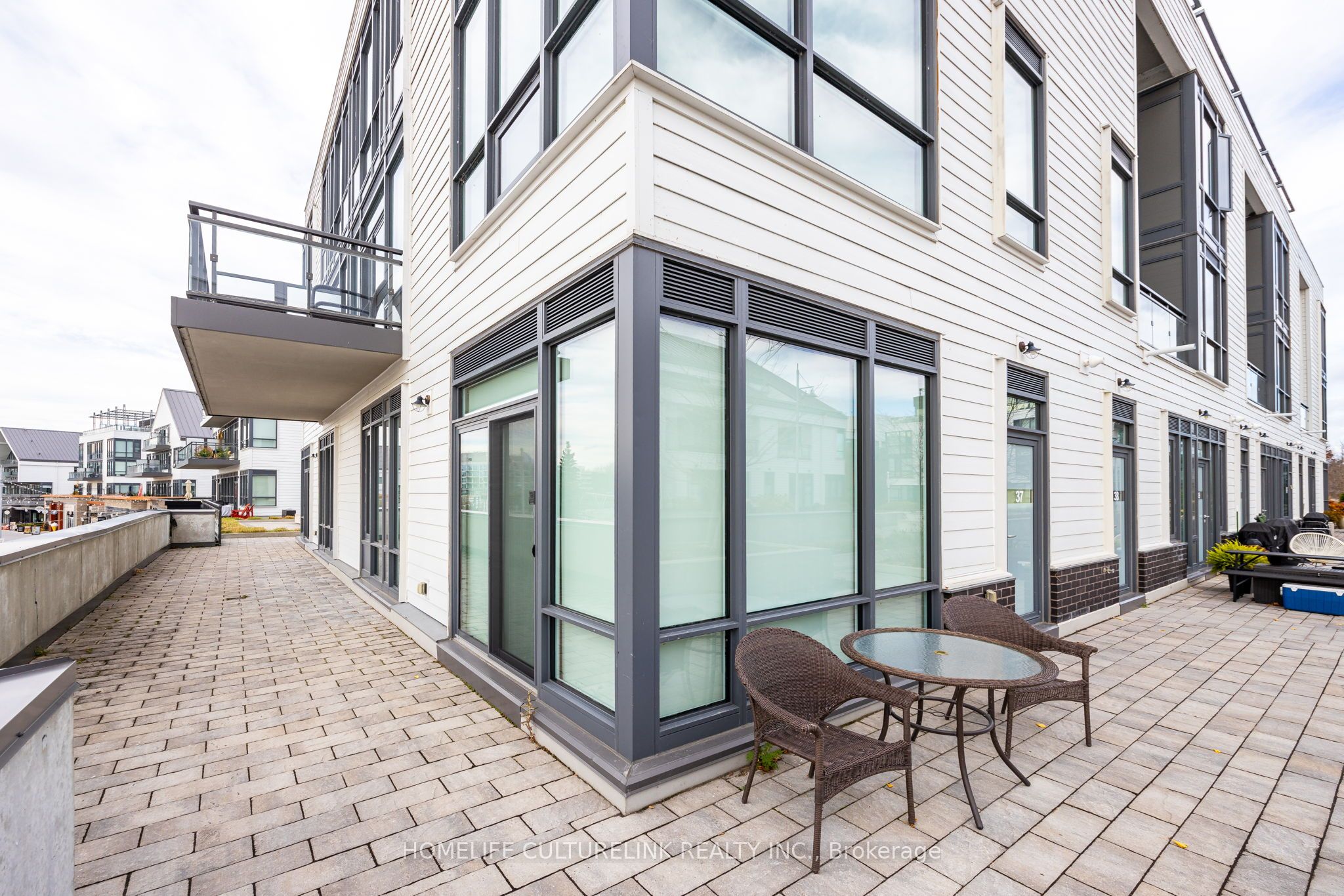 261 Broward Way #37