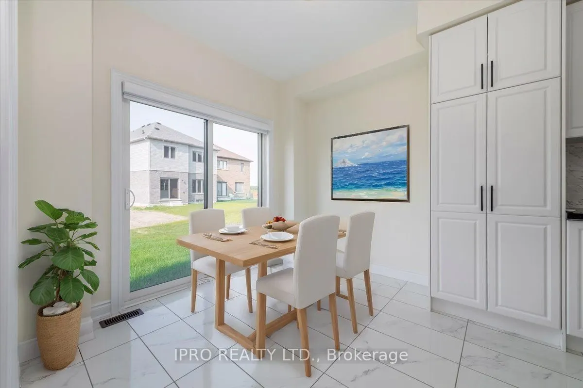 78 Lorne Thomas Place