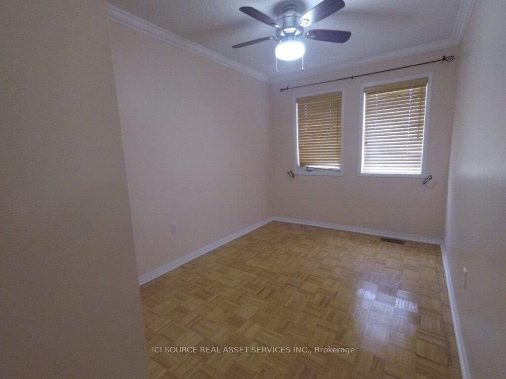 19 Foxchase Avenue #61