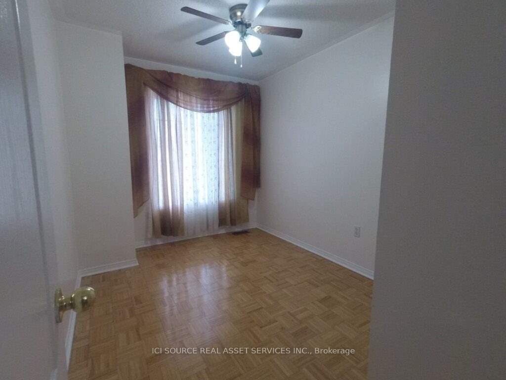 19 Foxchase Avenue #61