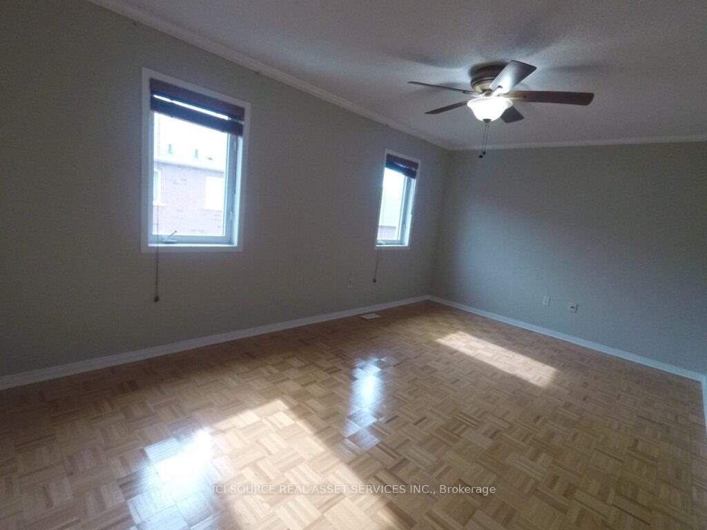 19 Foxchase Avenue #61