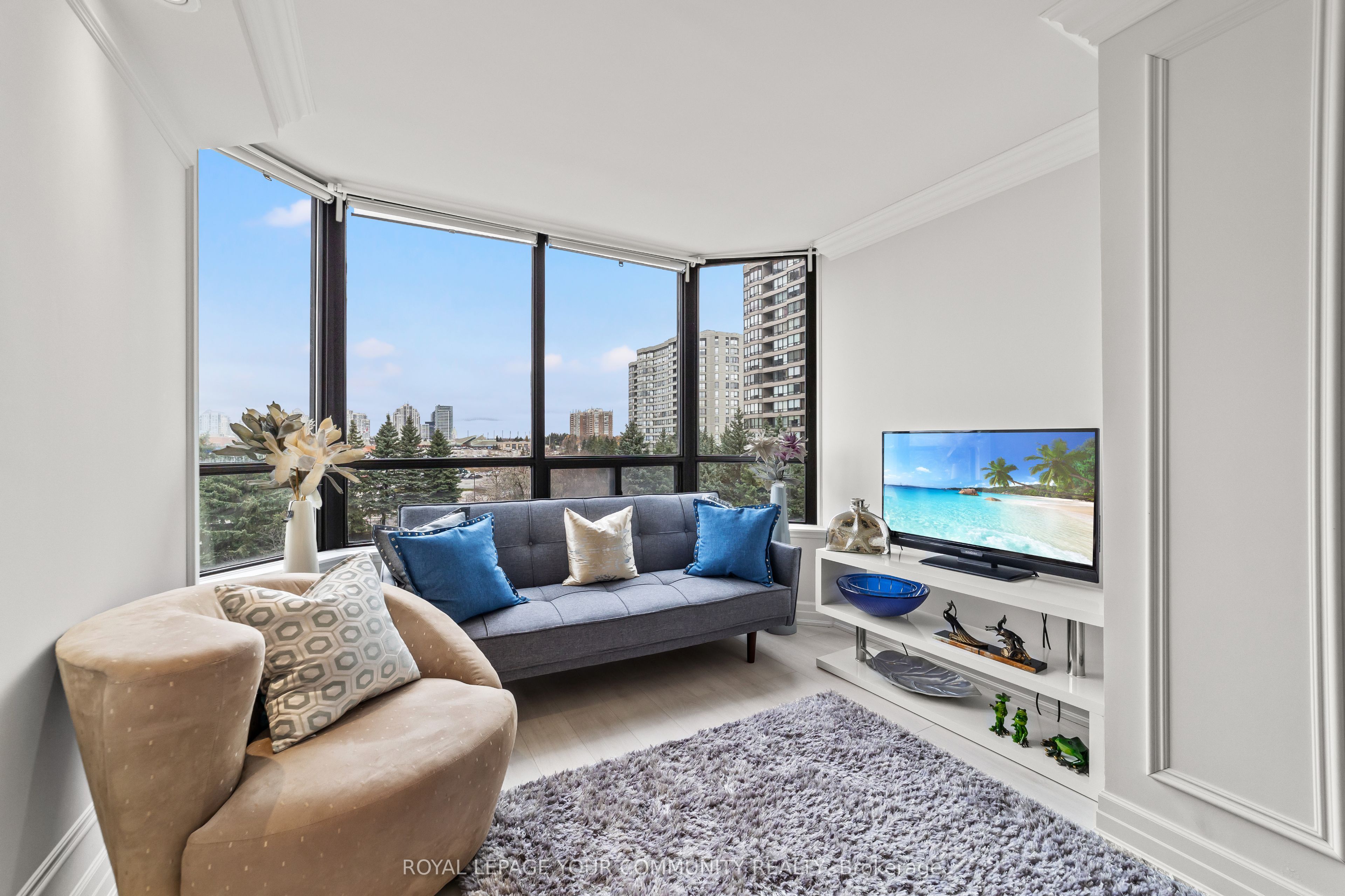 7420 Bathurst Street, #503