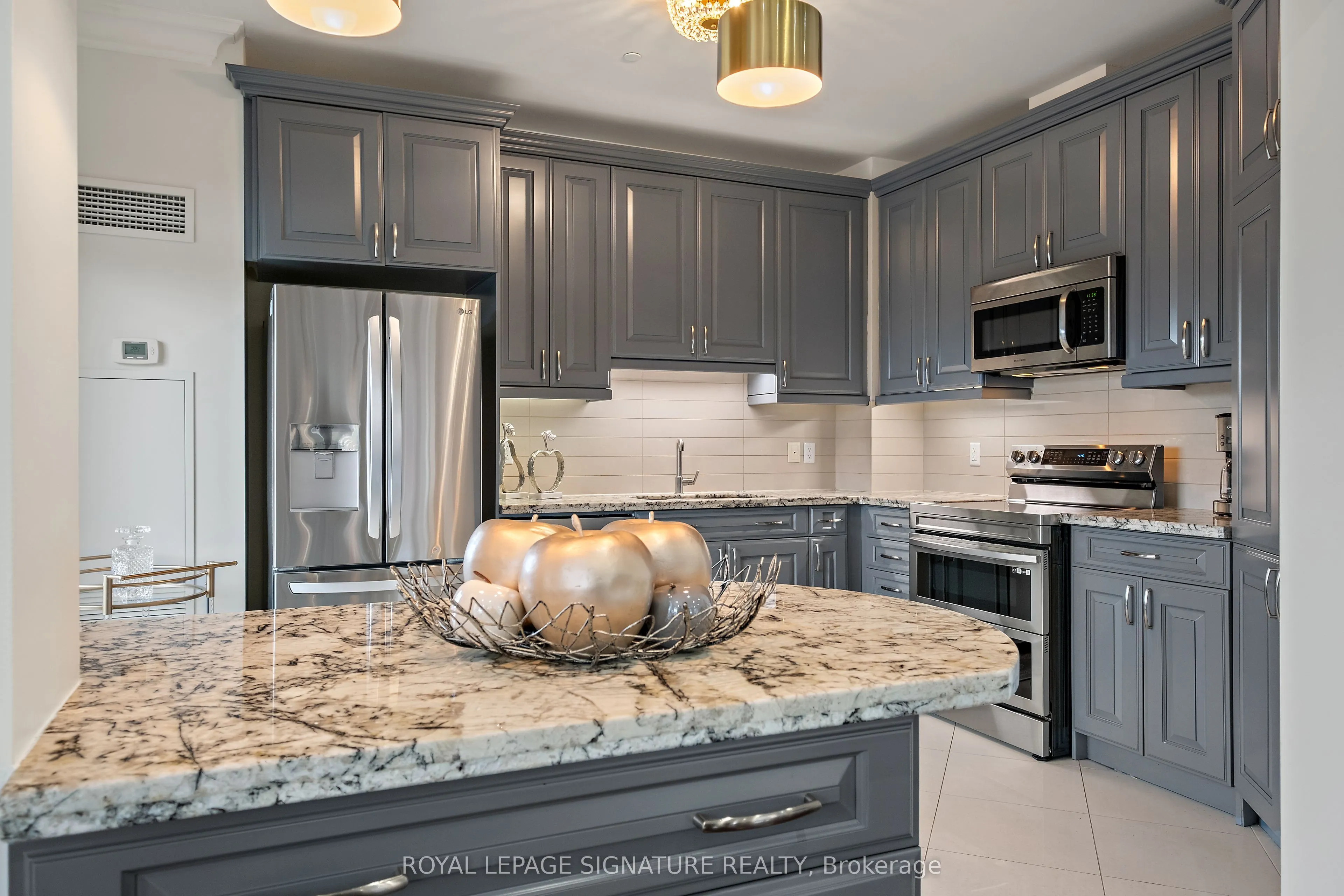 80 Burns Boulevard #204