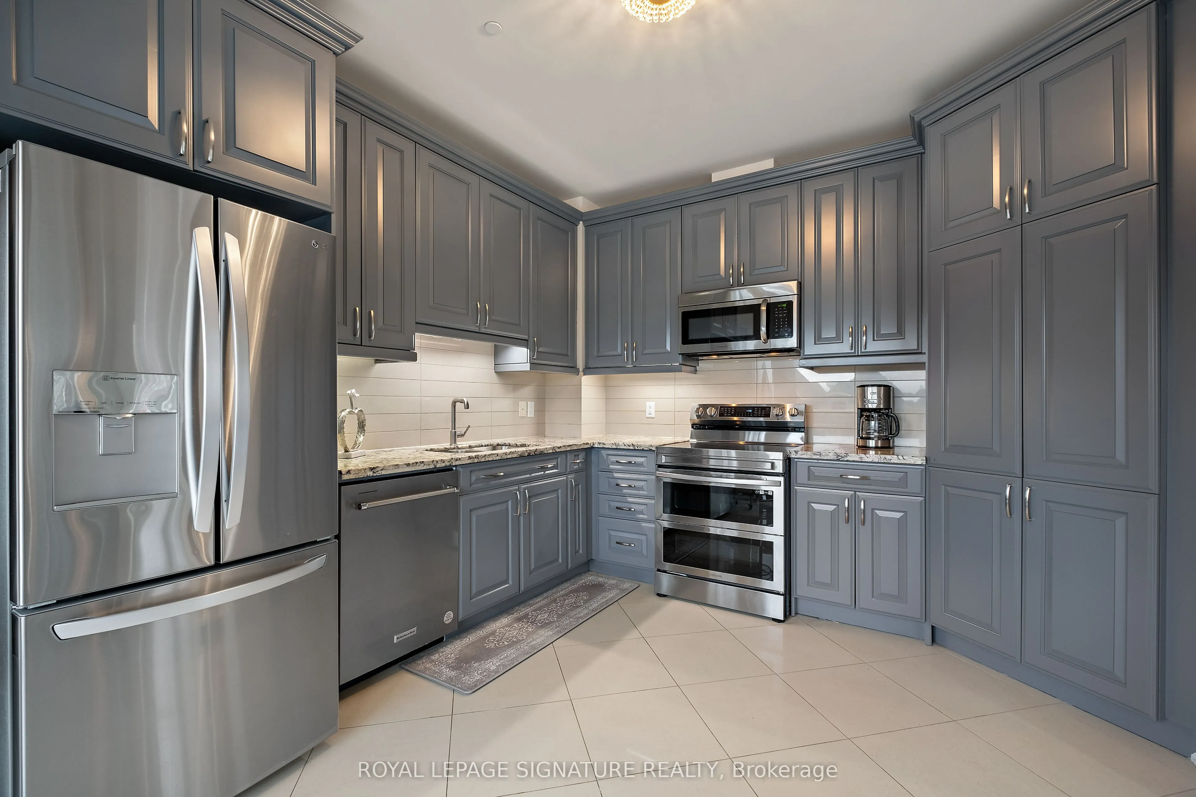 80 Burns Boulevard #204