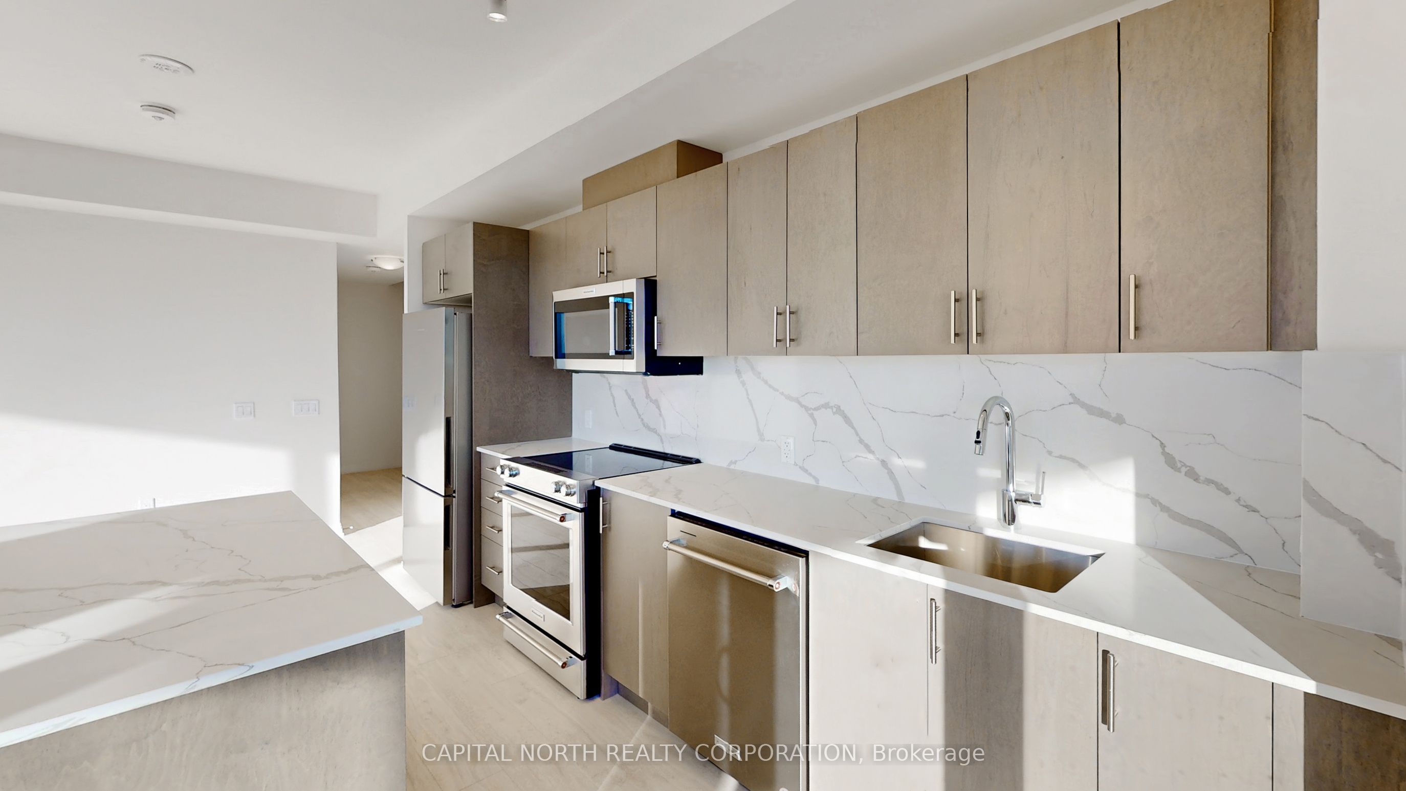 8960 Jane Street #328