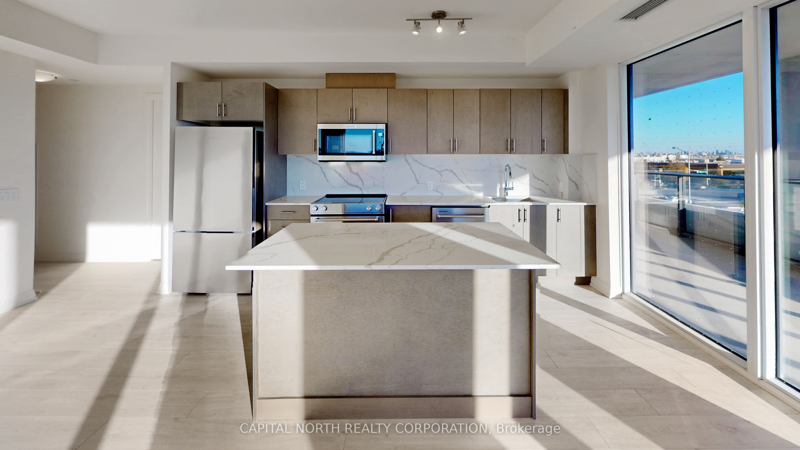 8960 Jane Street #328
