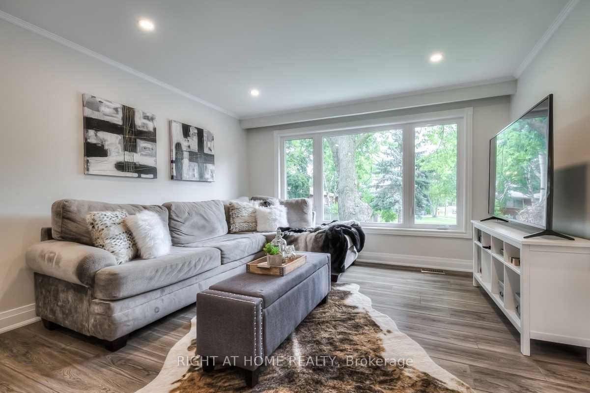 147 Laverock Avenue