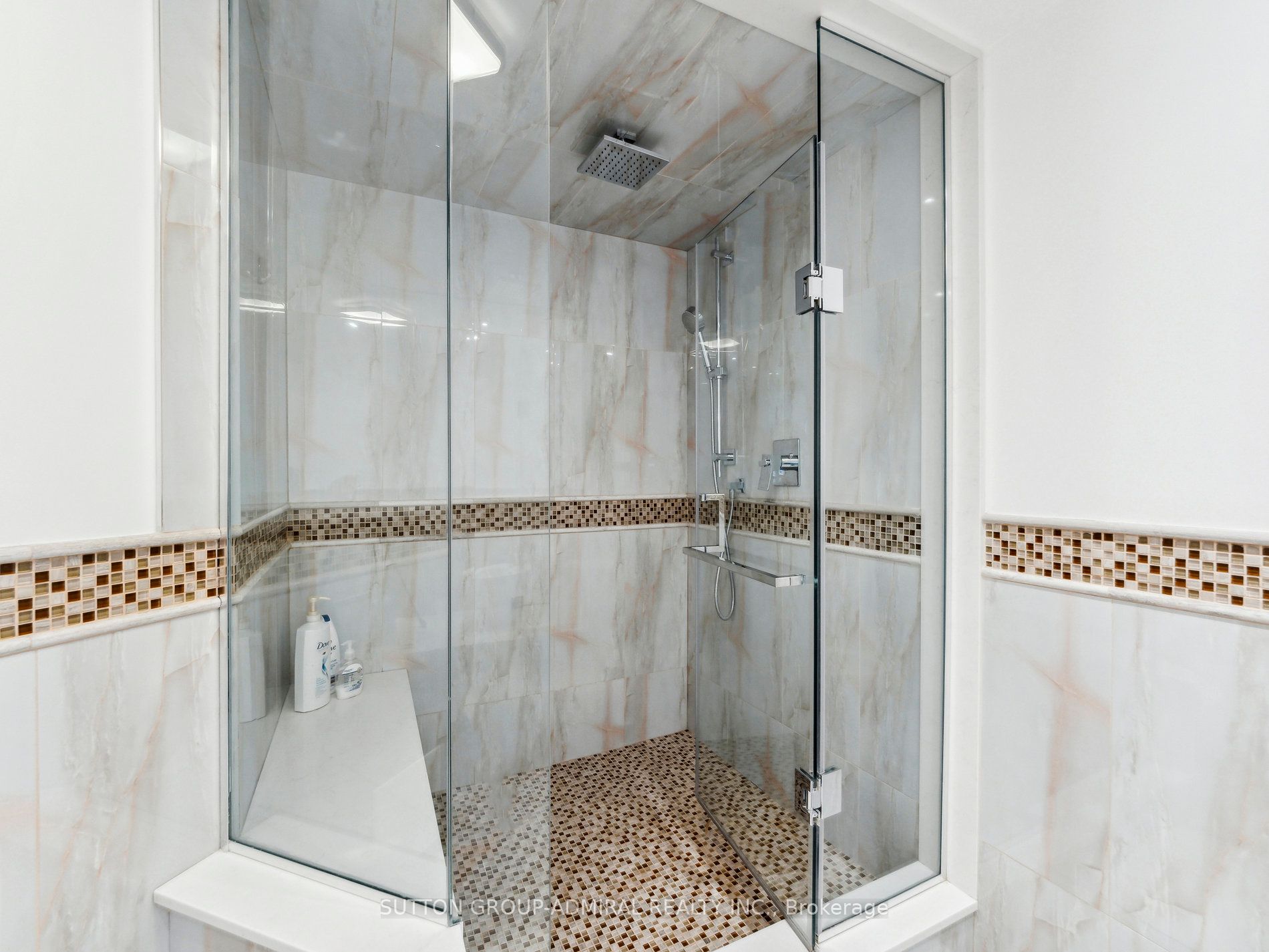 7 Townsgate Drive #604