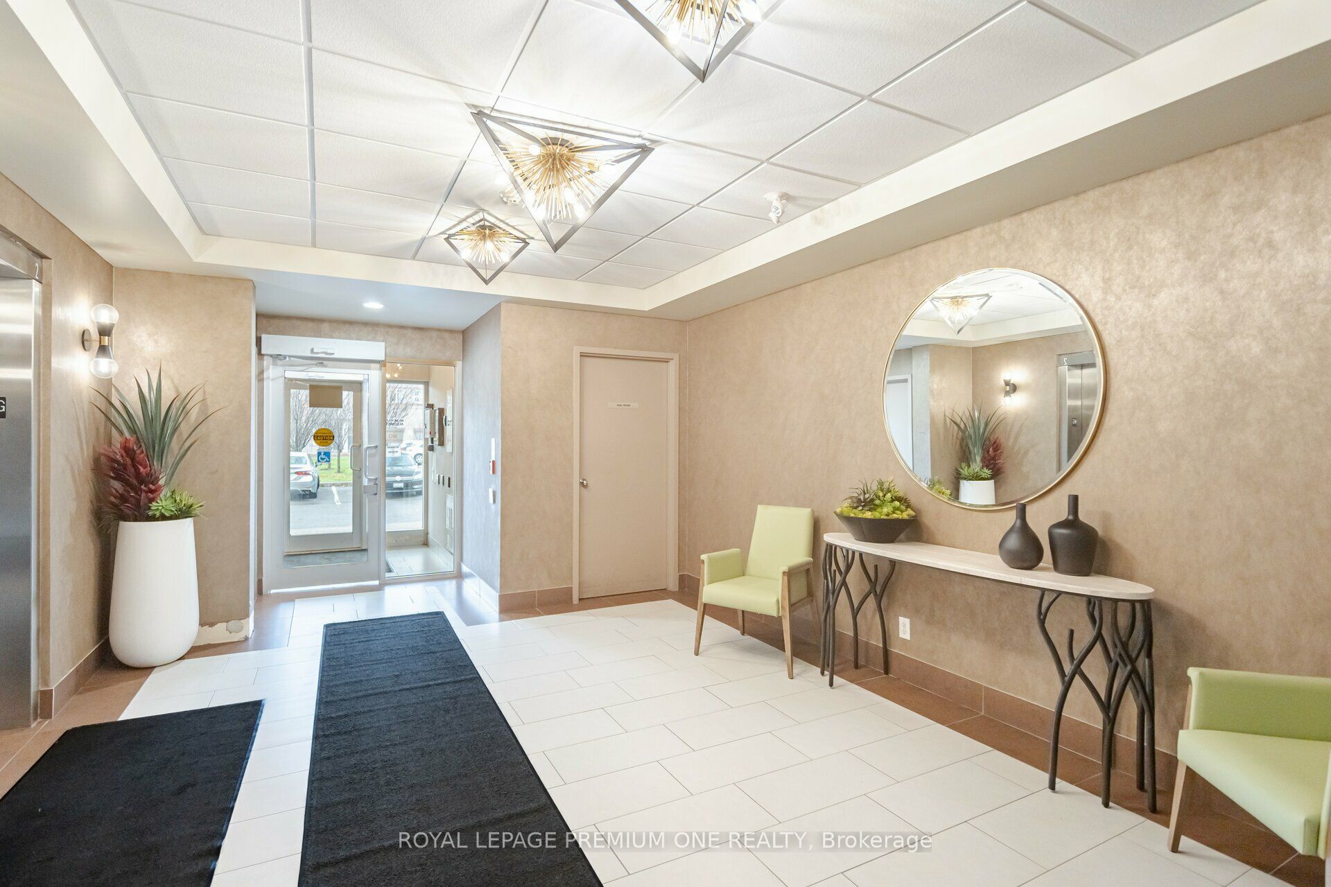 9451 Jane Street, #210