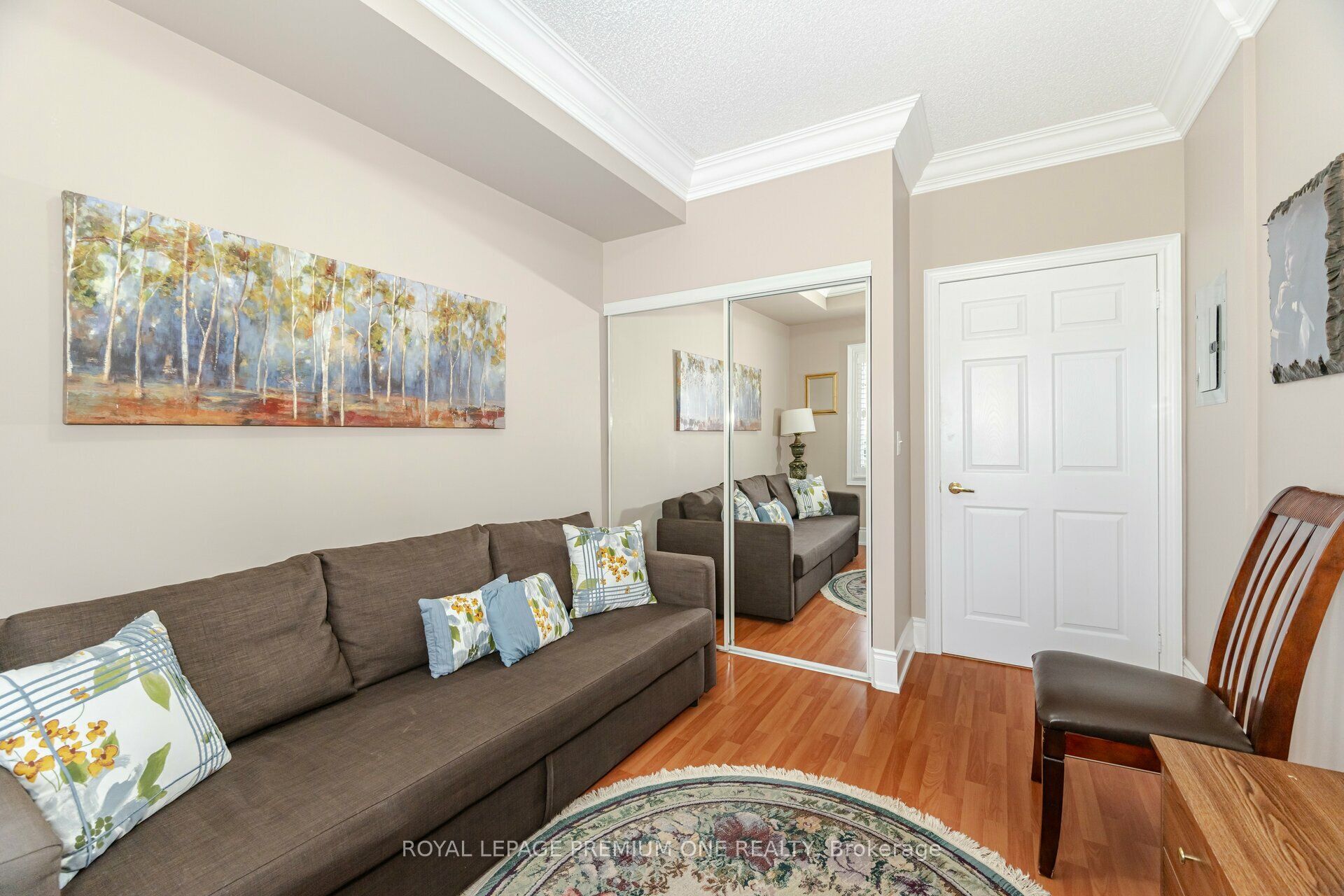 9451 Jane Street, #210