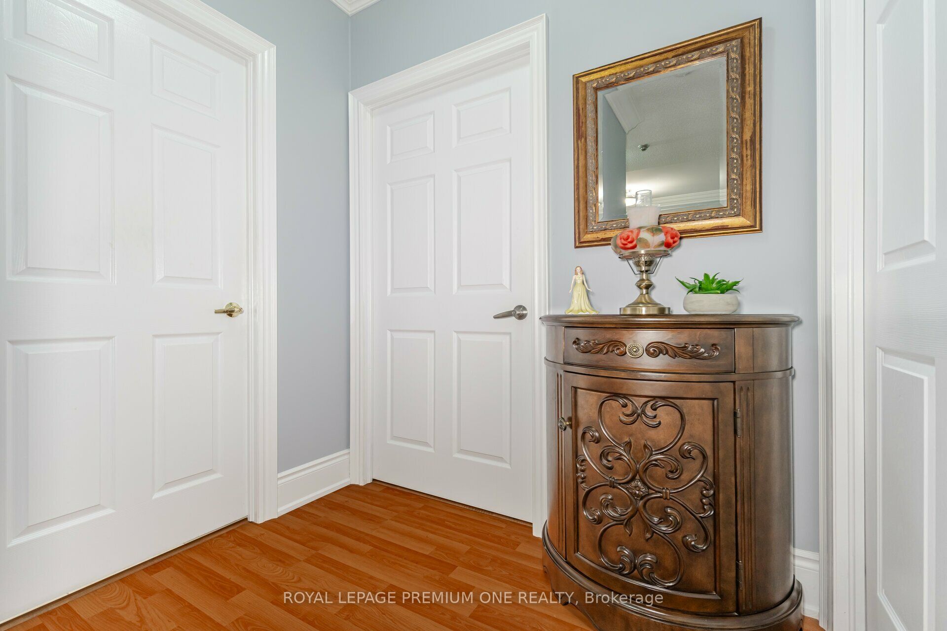 9451 Jane Street, #210