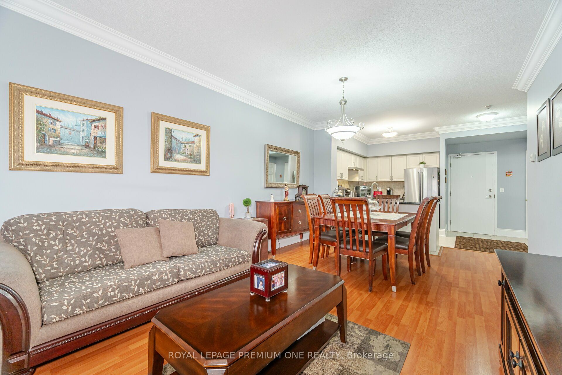 9451 Jane Street, #210
