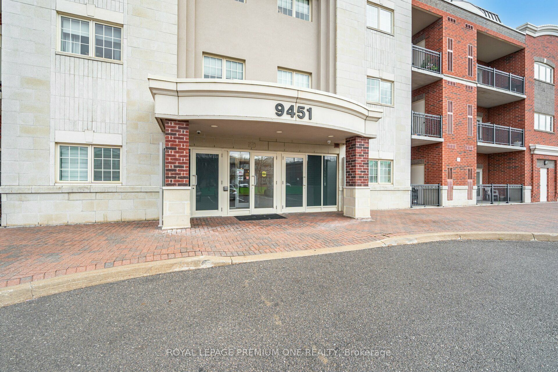 9451 Jane Street, #210