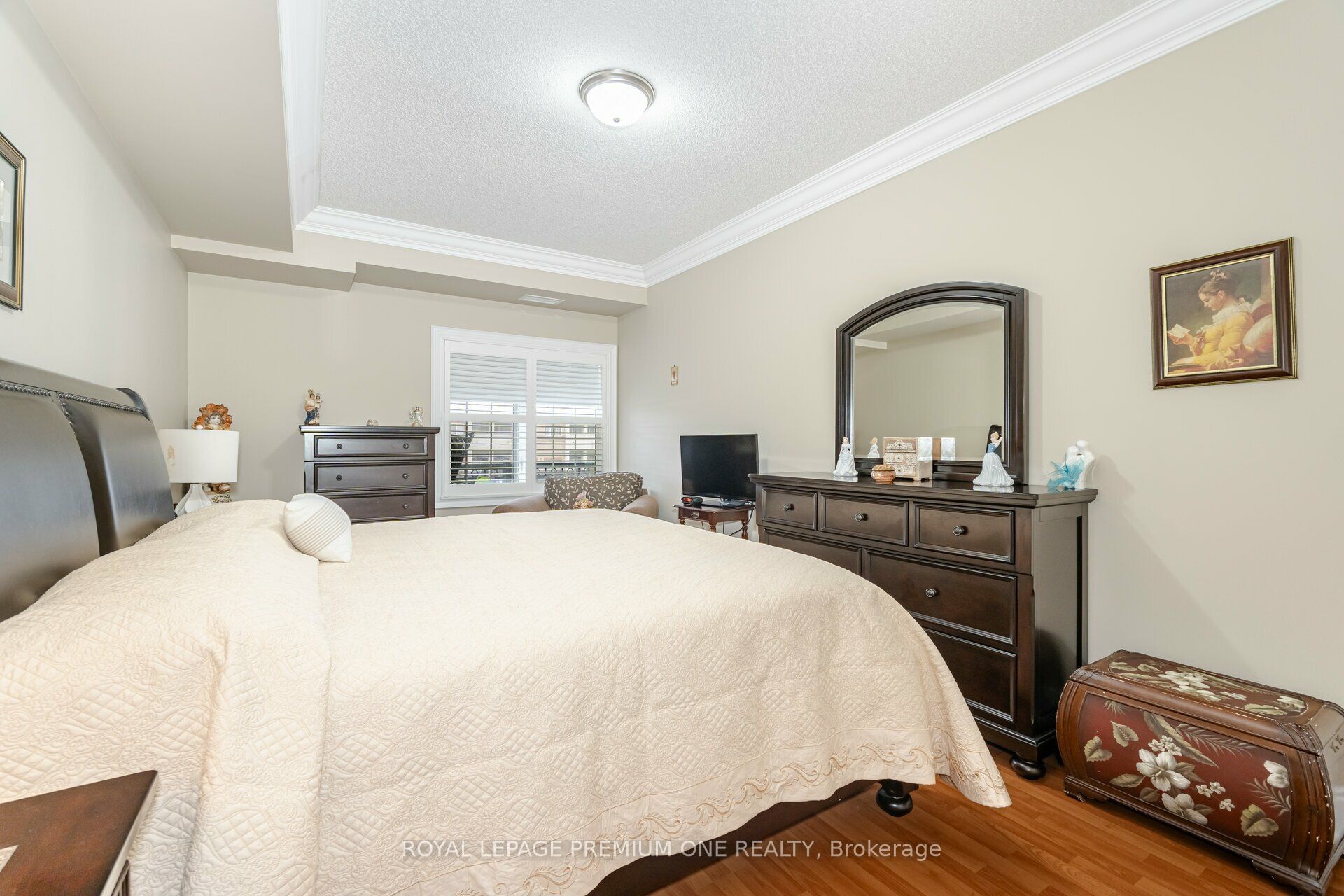 9451 Jane Street, #210