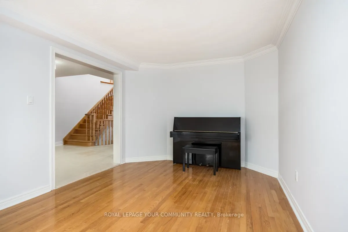 3 Creekview Avenue