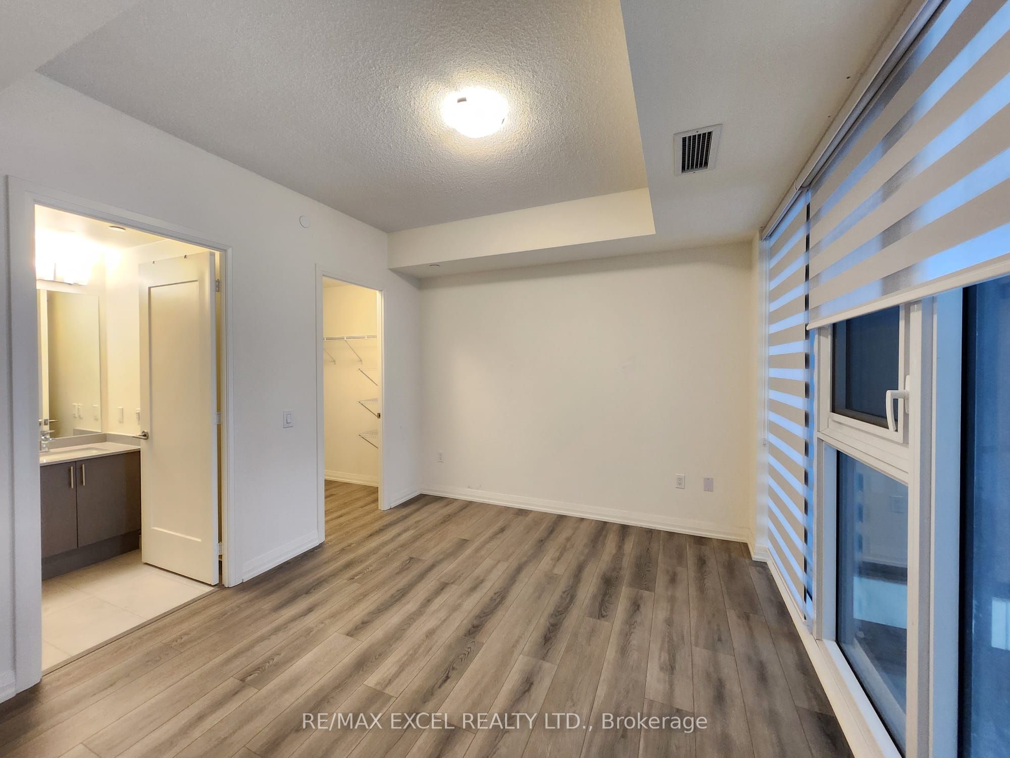 9000 Jane Street, #618