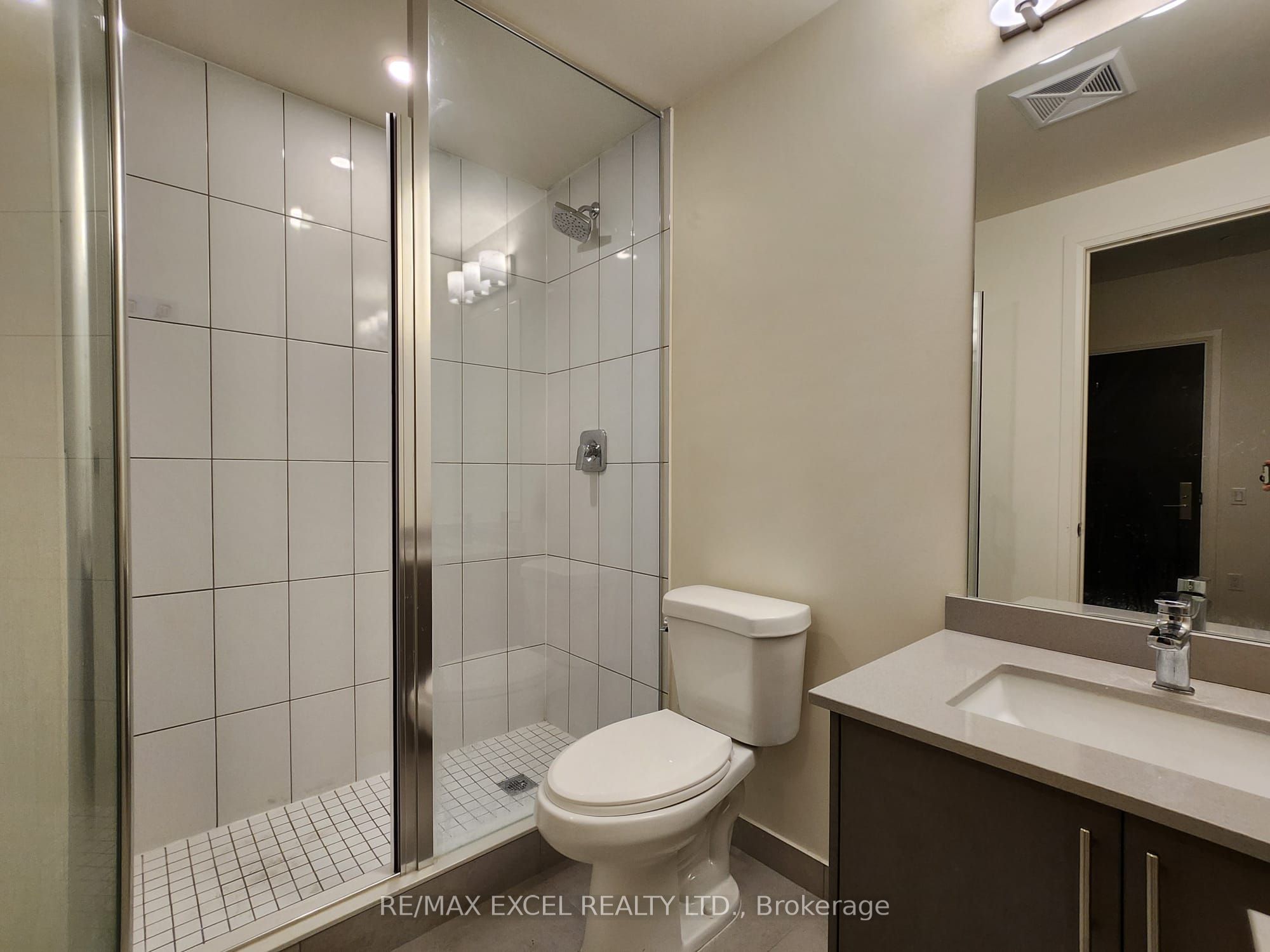 9000 Jane Street, #618