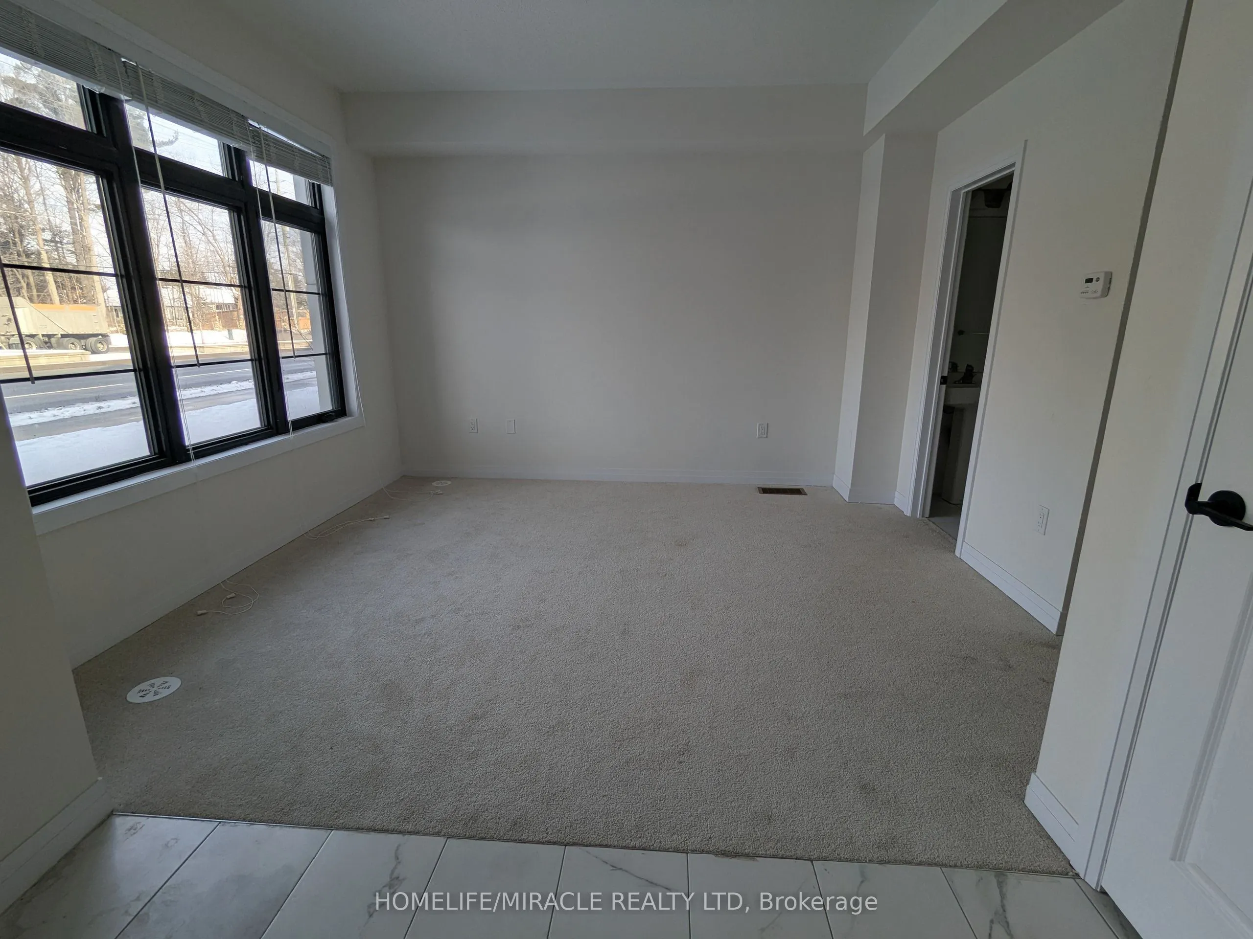 70 De La Roche Drive