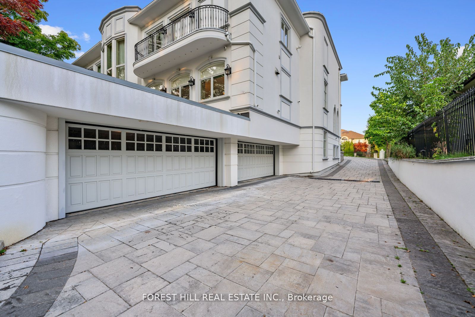 12 Thornbank Road