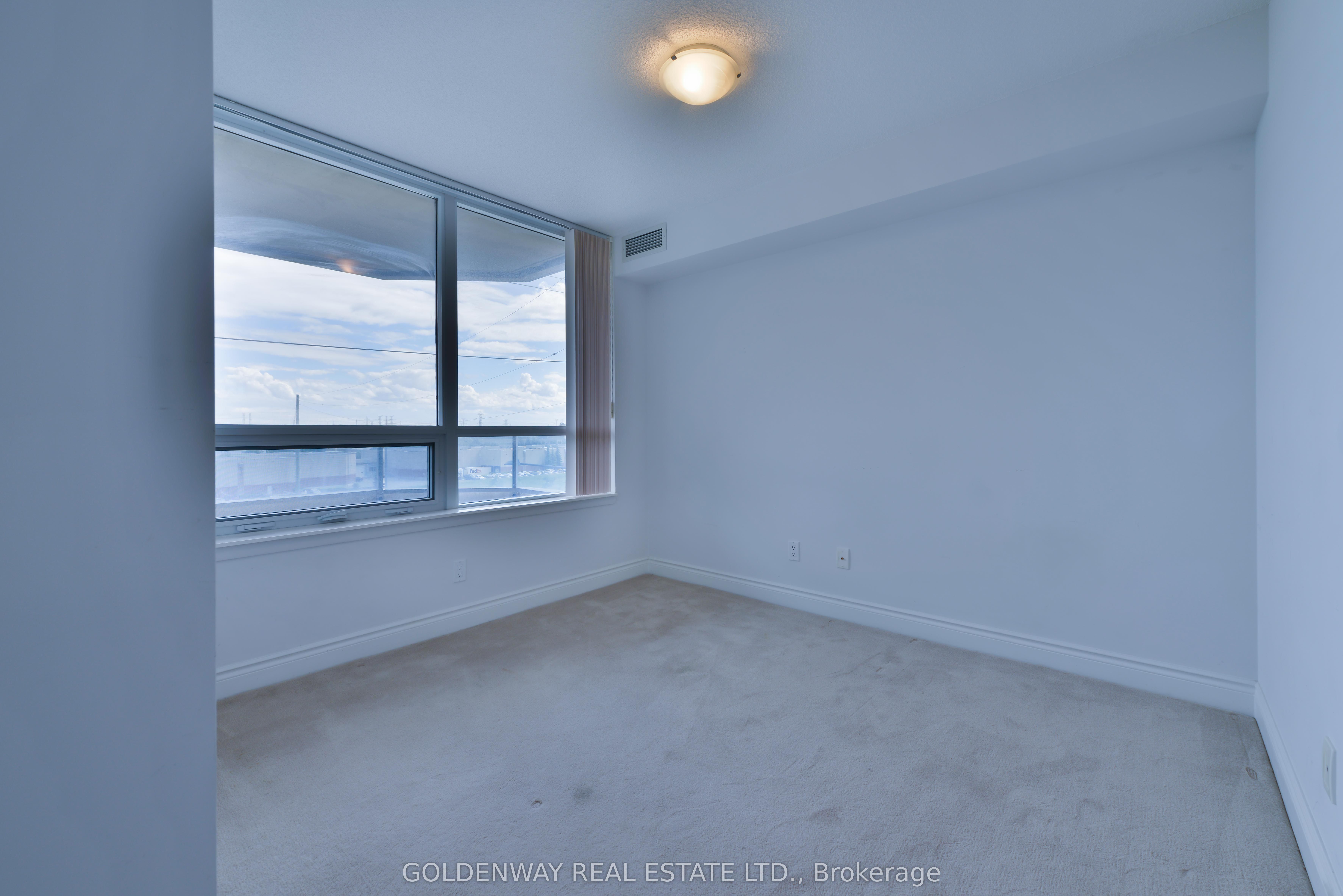 23 Cox Boulevard #572