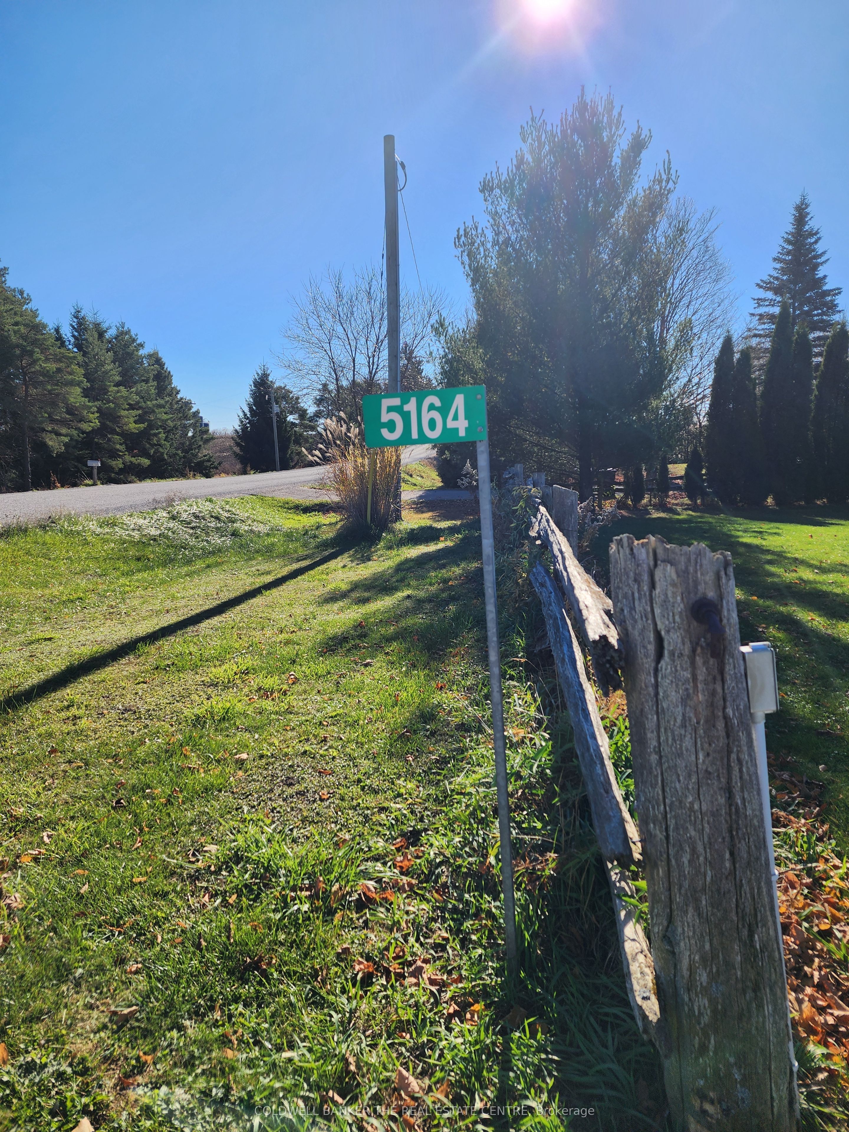 5164 10th Line, #Main