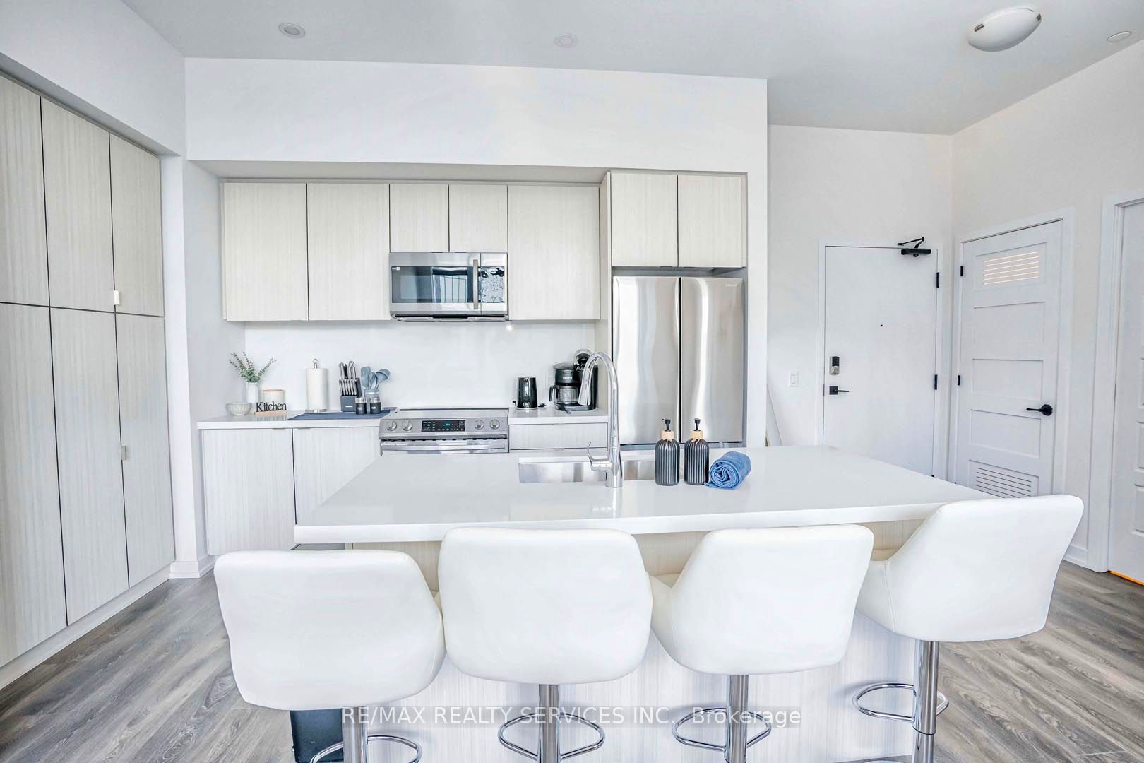 415 Sea Ray Avenue #403