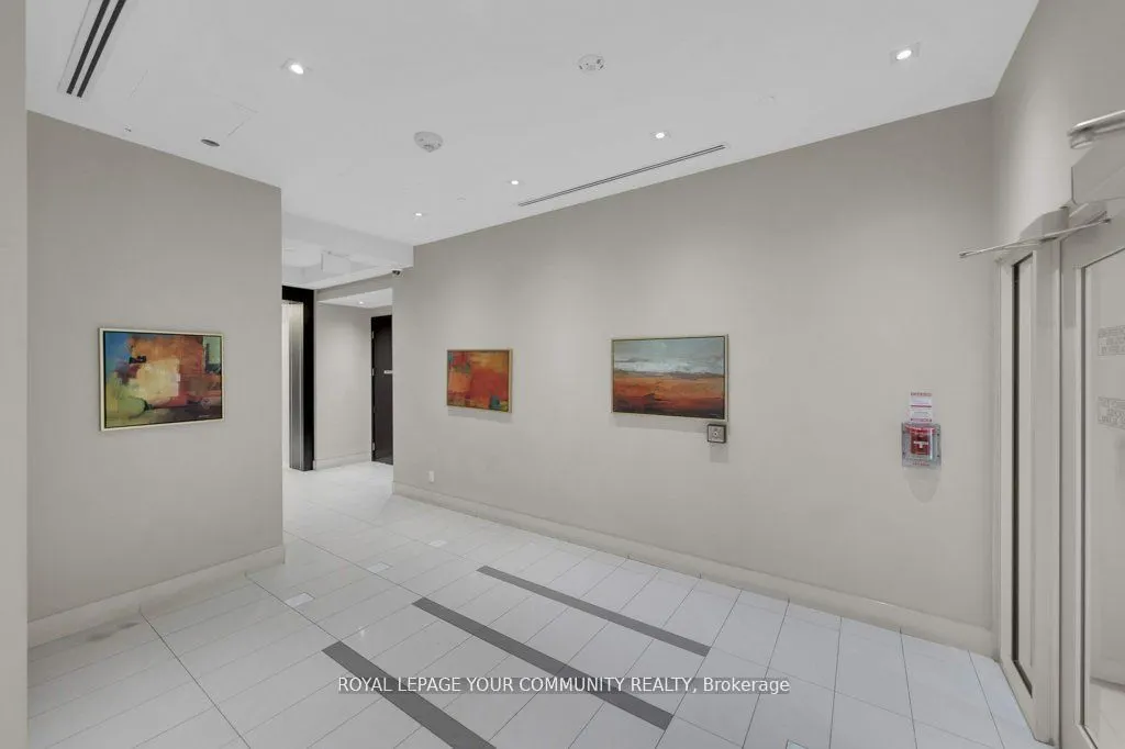 9600 Yonge Street, #711B