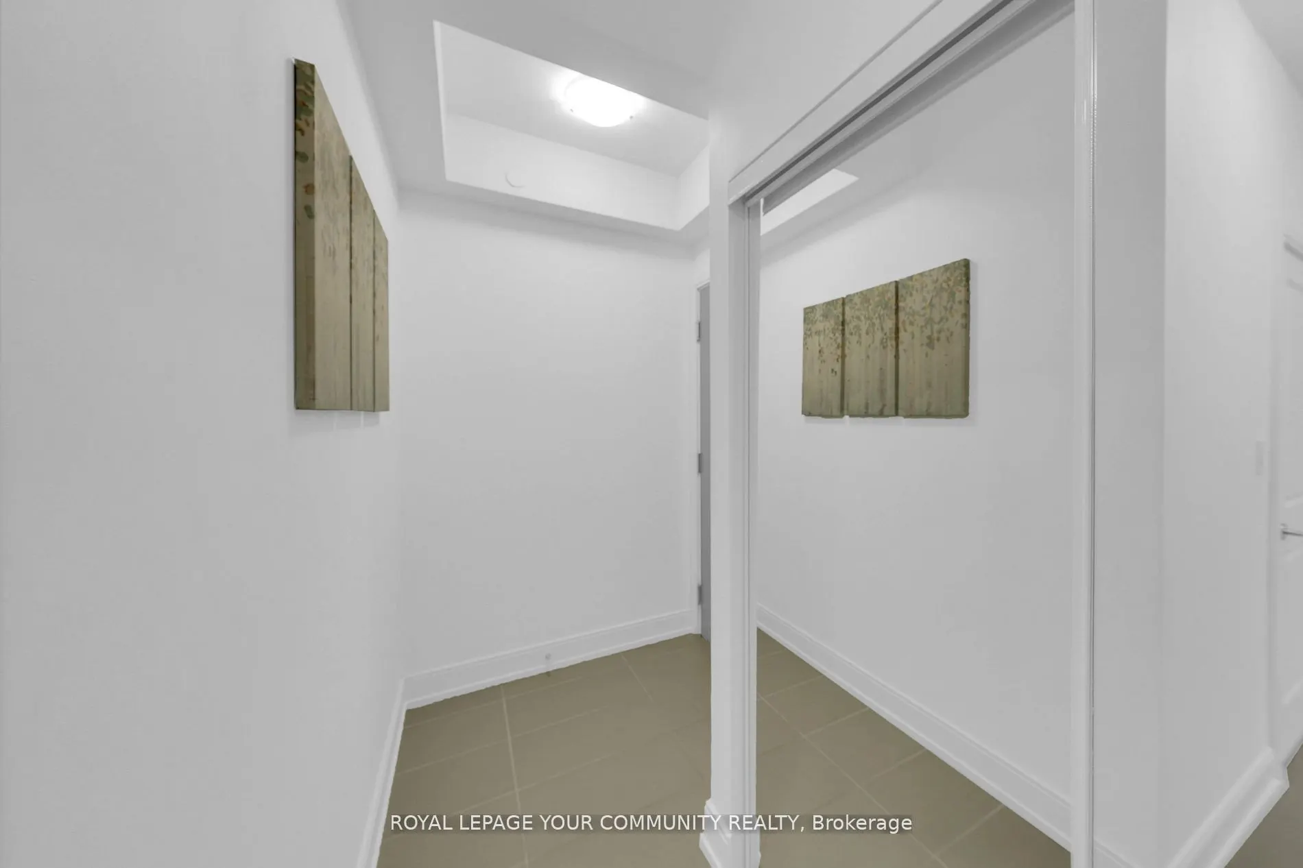 9600 Yonge Street, #711B