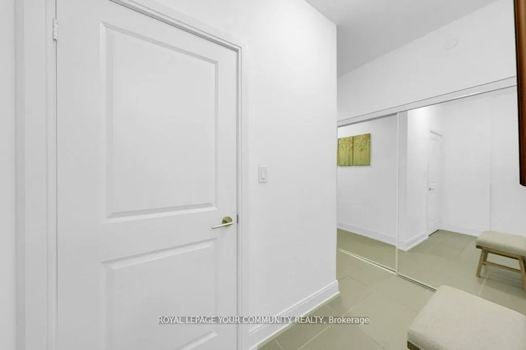 9600 Yonge Street, #711B
