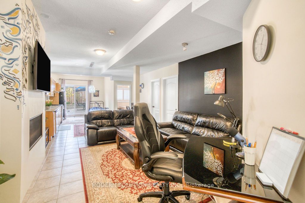 119 Blackthorn Drive