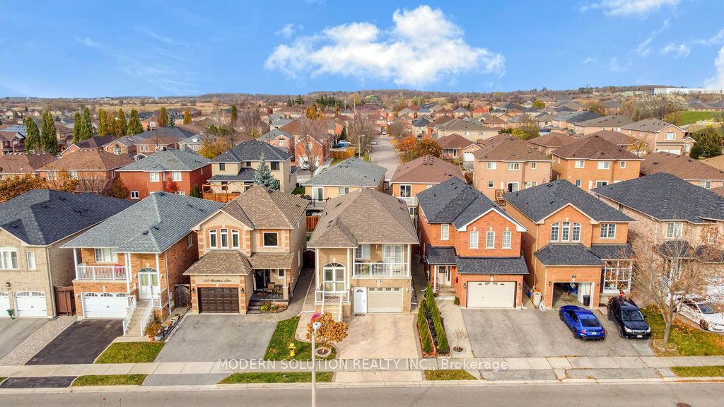 119 Blackthorn Drive