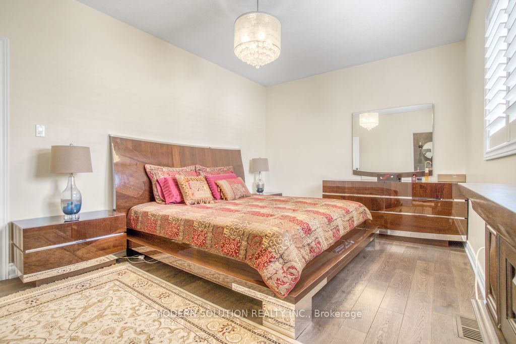 119 Blackthorn Drive
