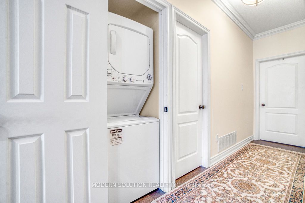 119 Blackthorn Drive