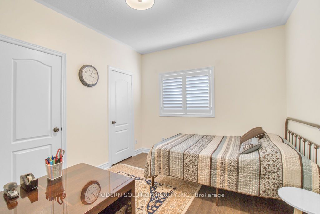 119 Blackthorn Drive