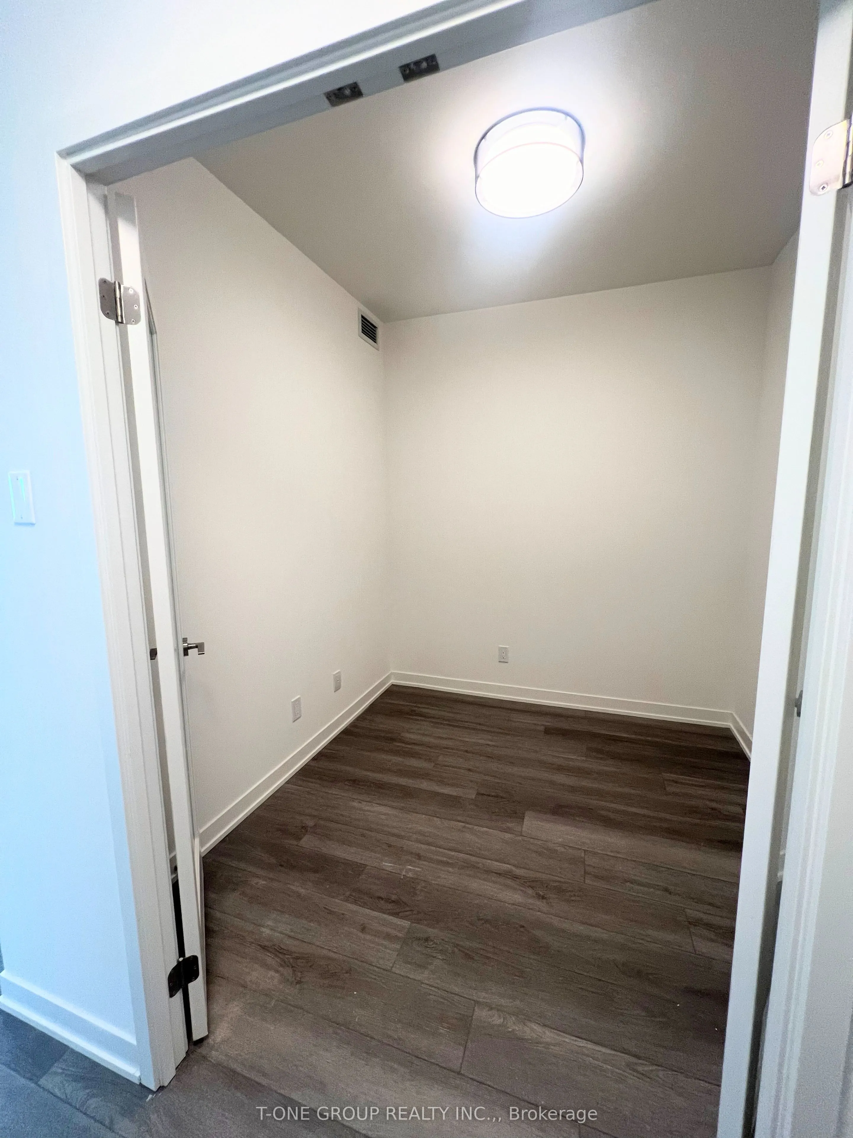 292 Verdale Crossing, #709