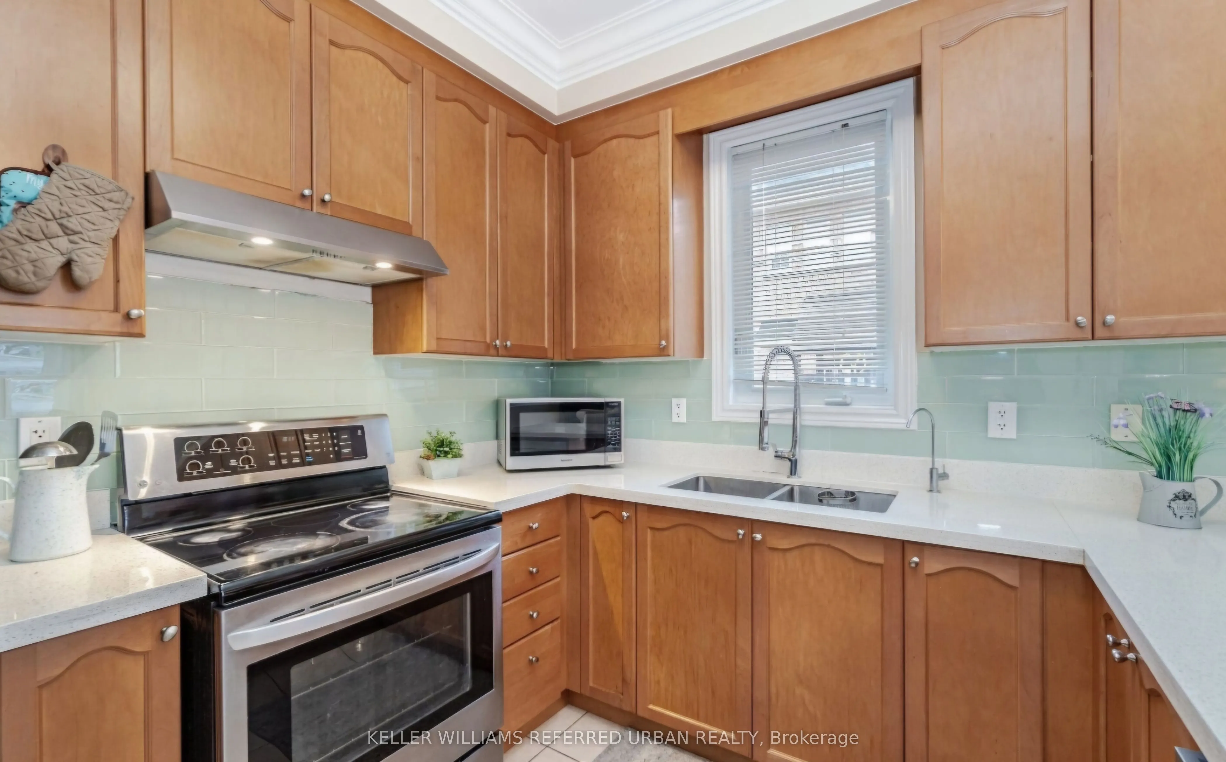 4 Hawkweed Manor