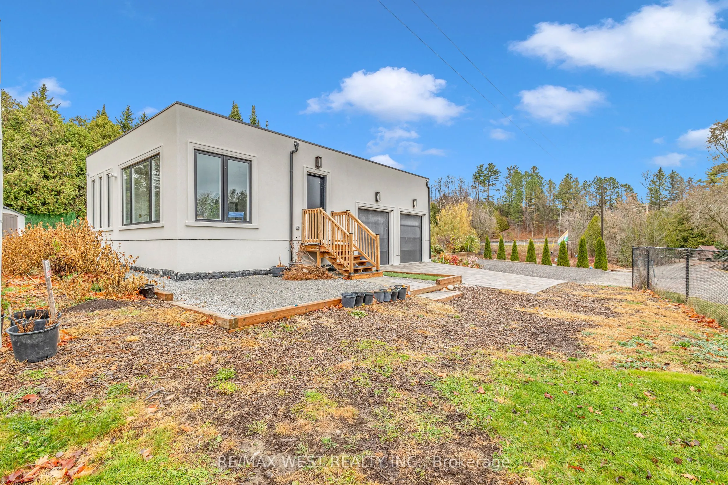 2821 Mt Albert Road