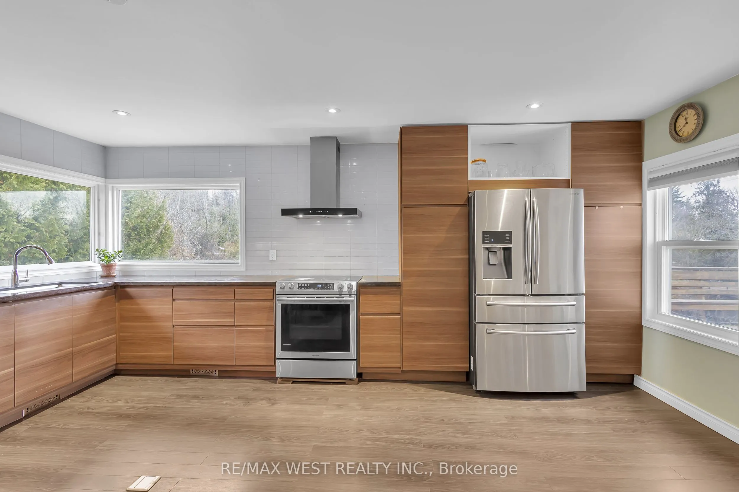 2821 Mt Albert Road