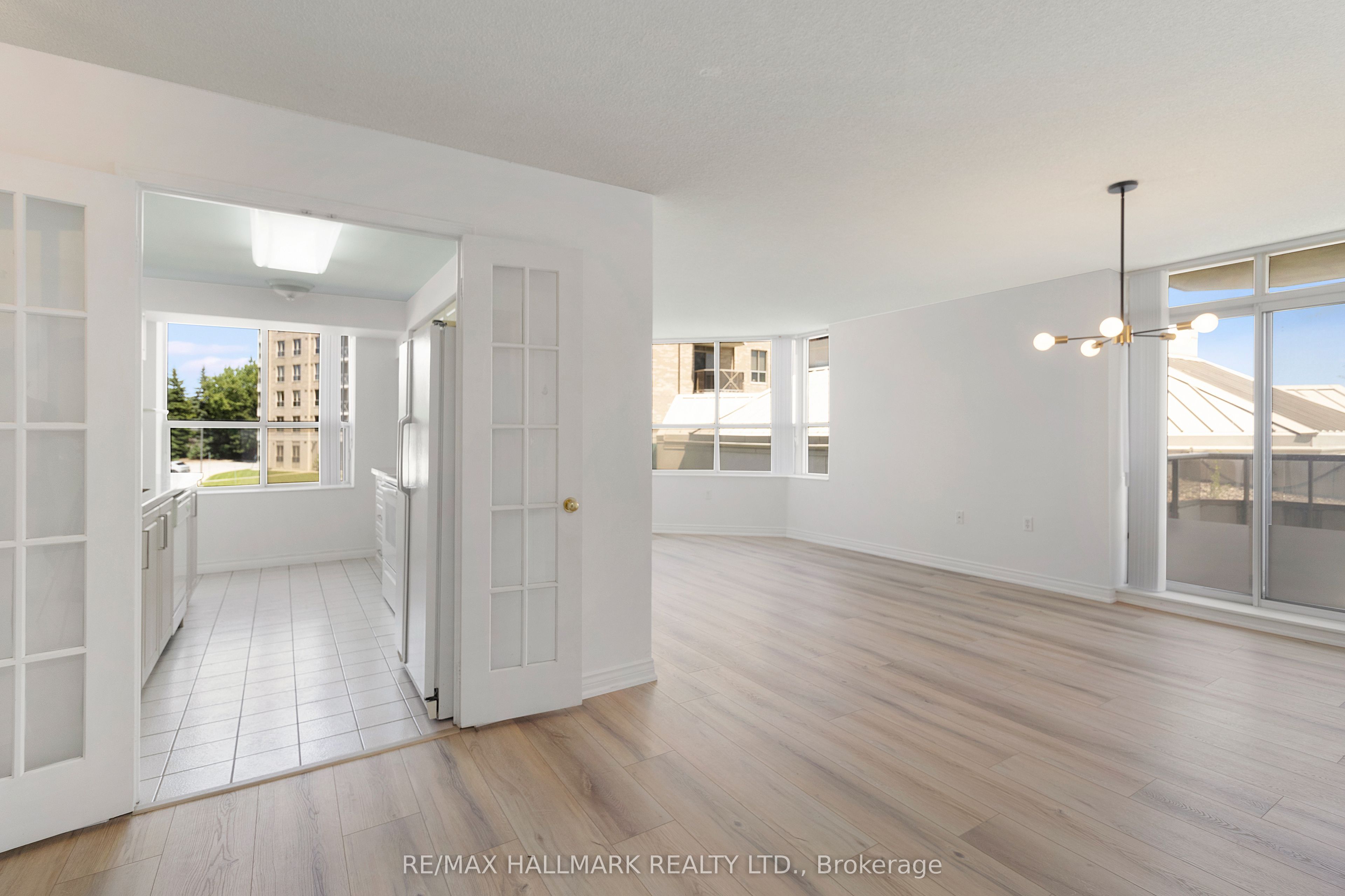 2100 John Street, #203