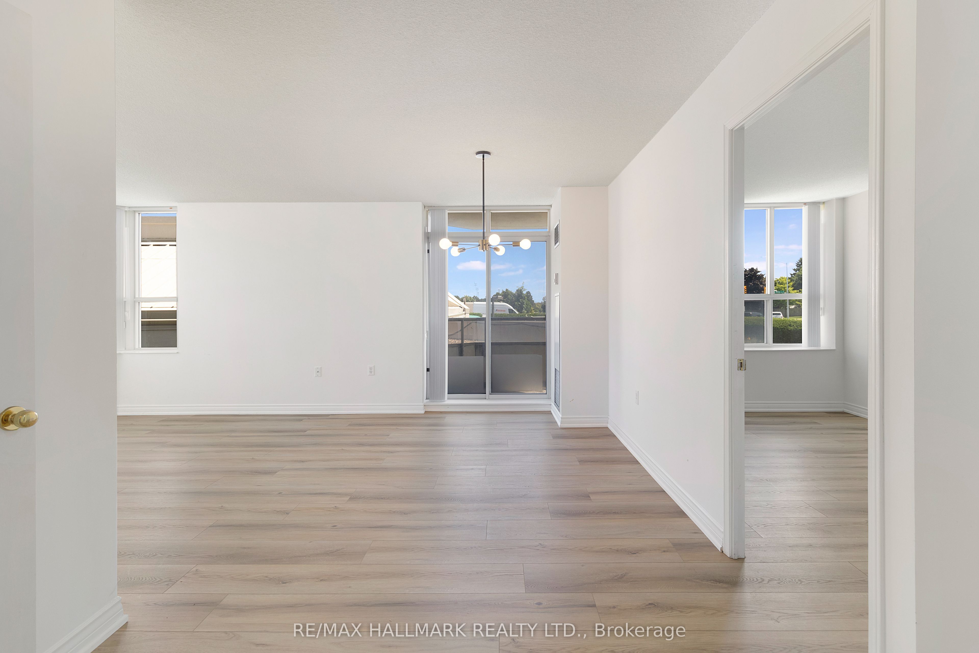 2100 John Street, #203