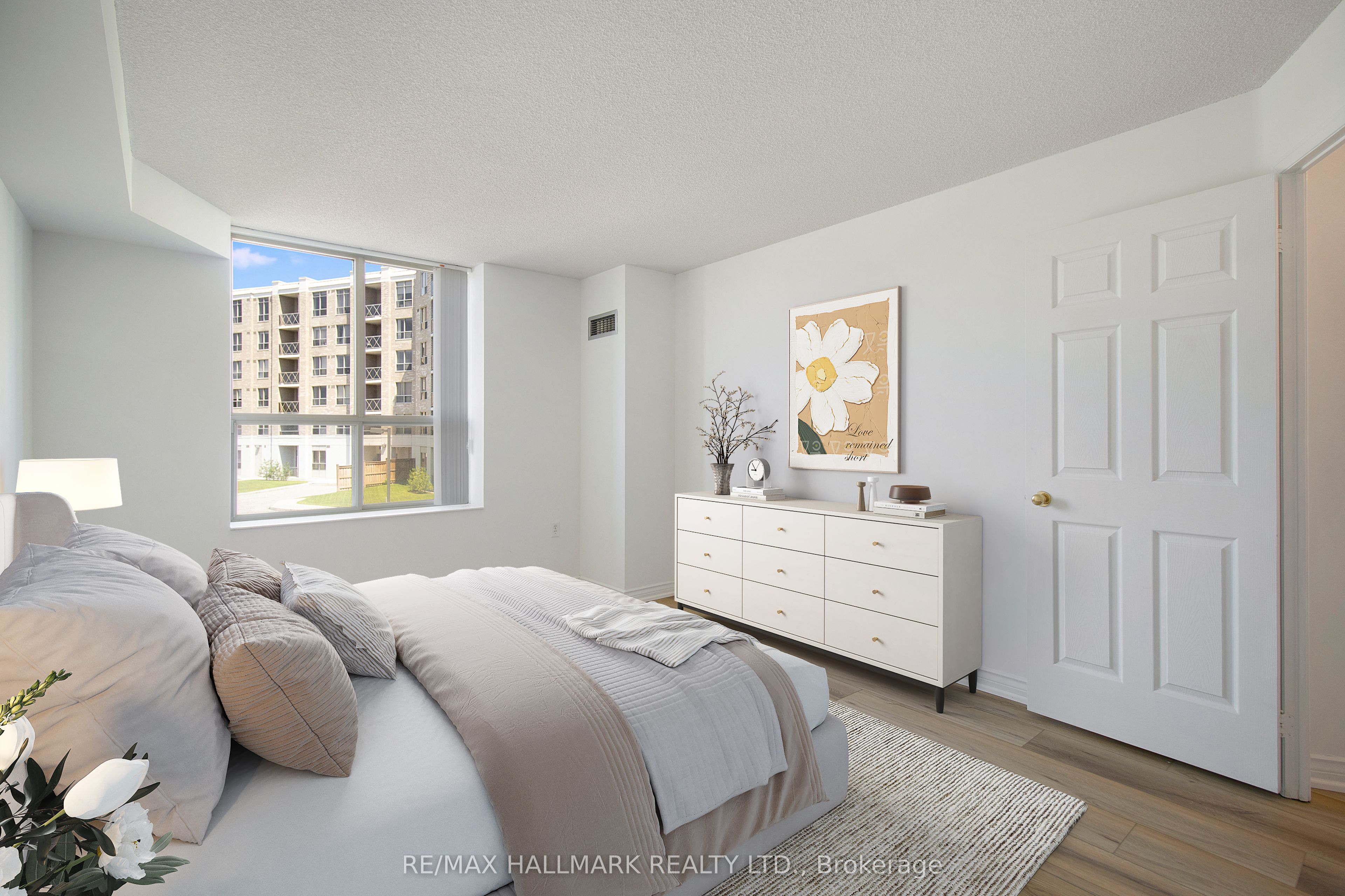 2100 John Street, #203