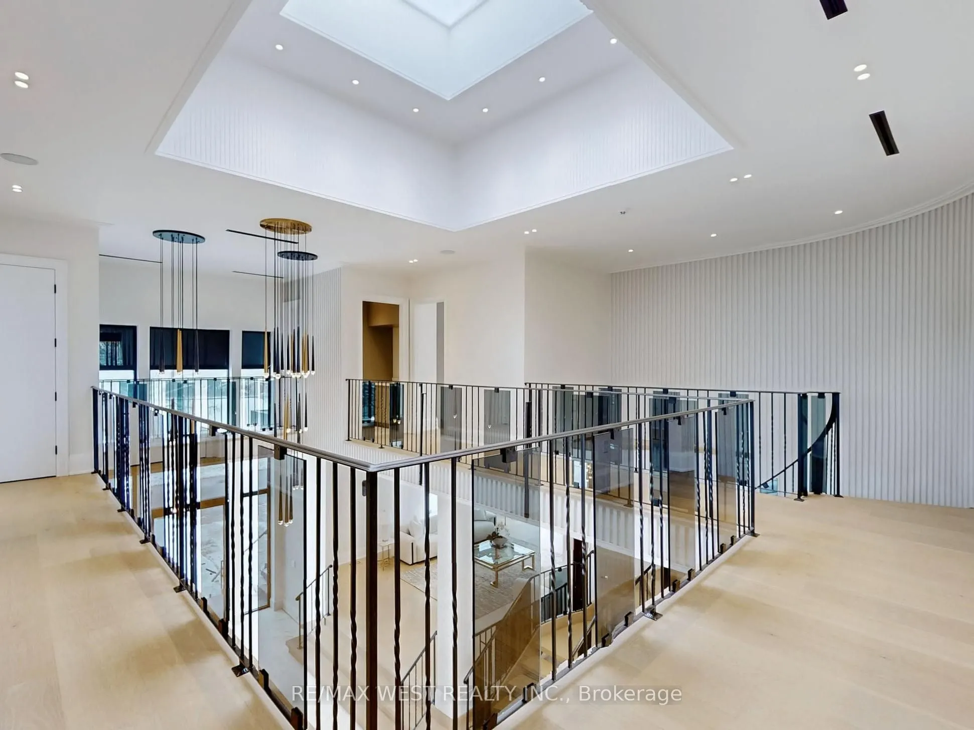 8 Poplar Drive