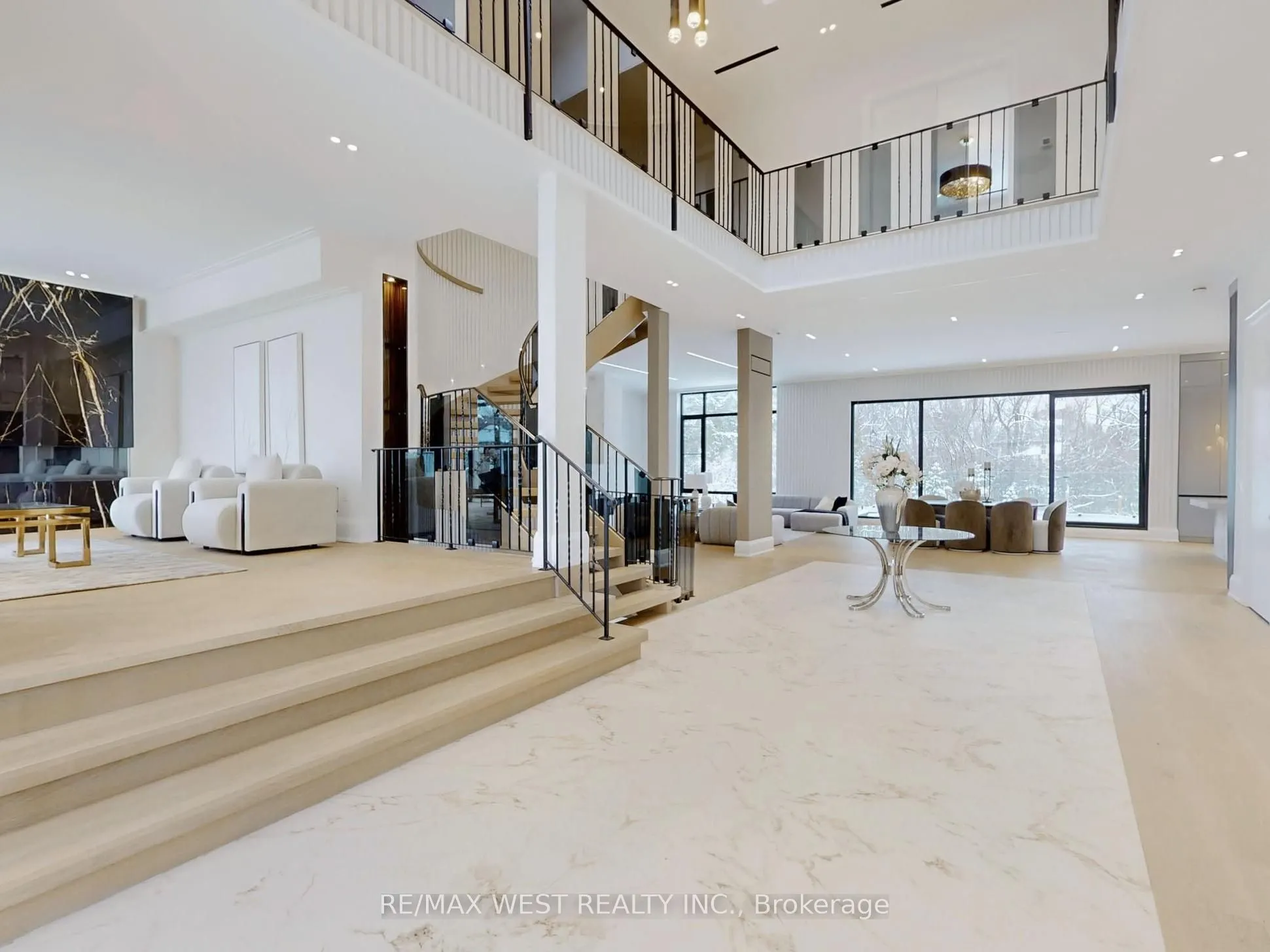 8 Poplar Drive