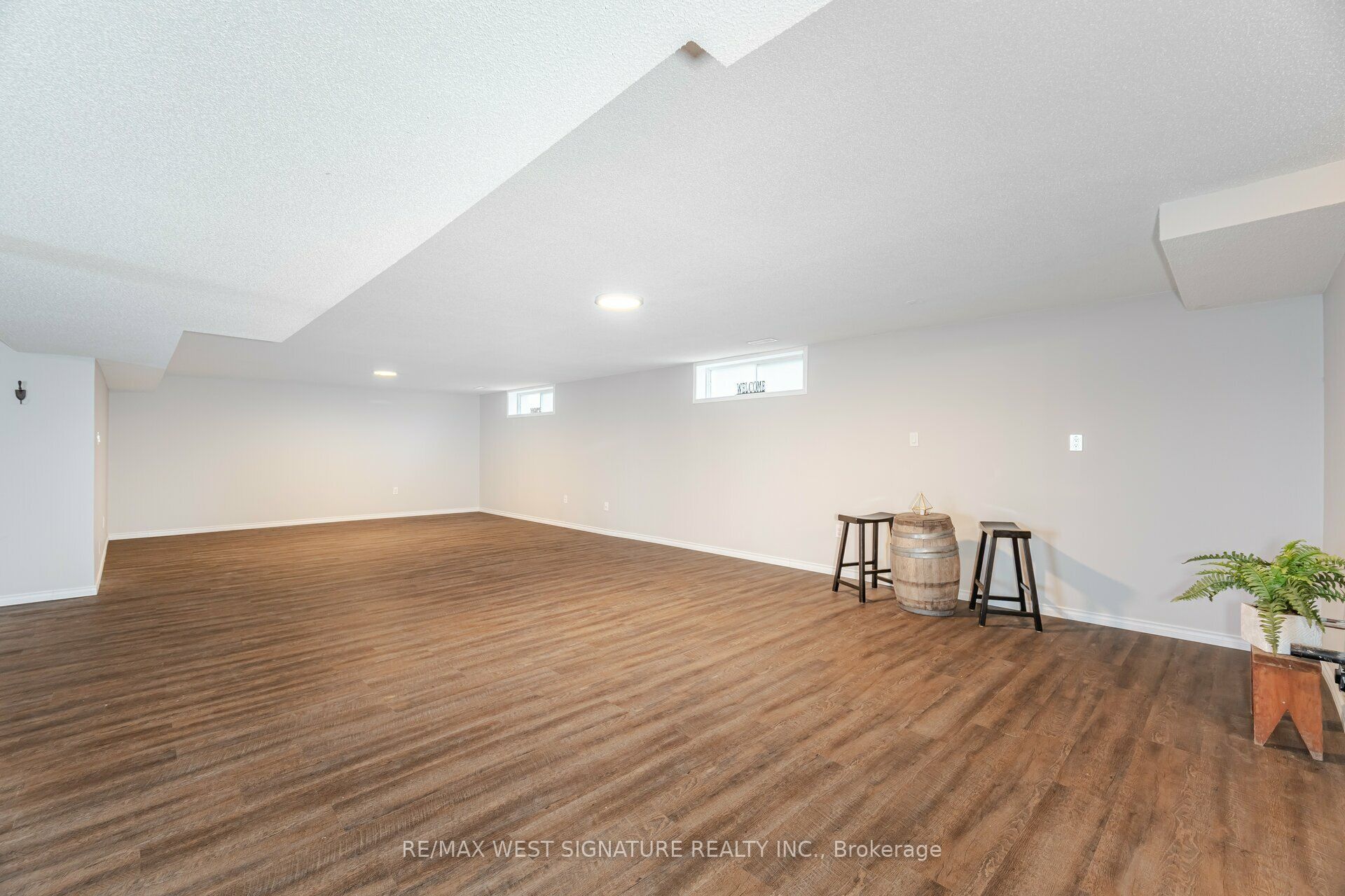 13485 8th concession Road