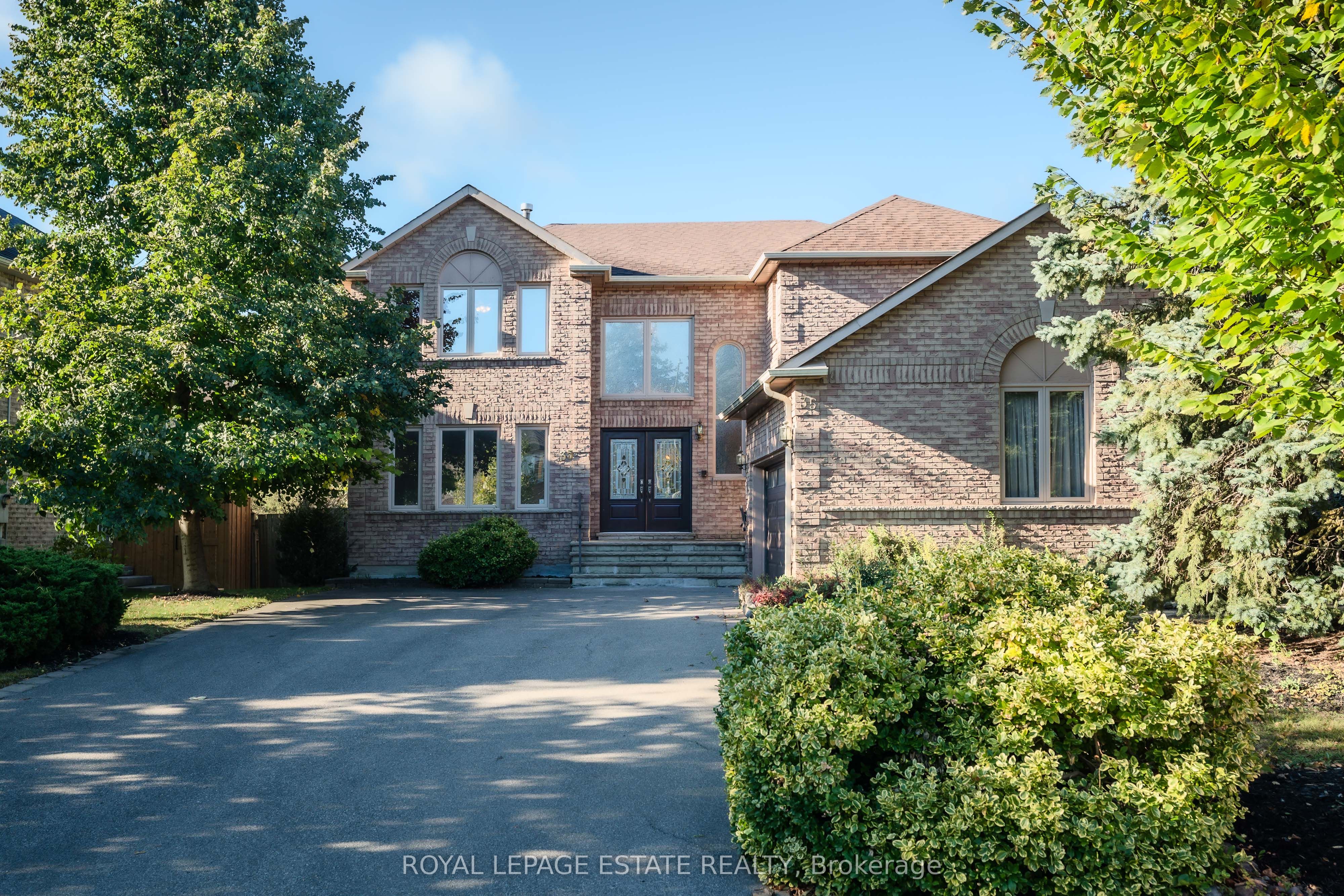 35 Harmony Hill Crescent