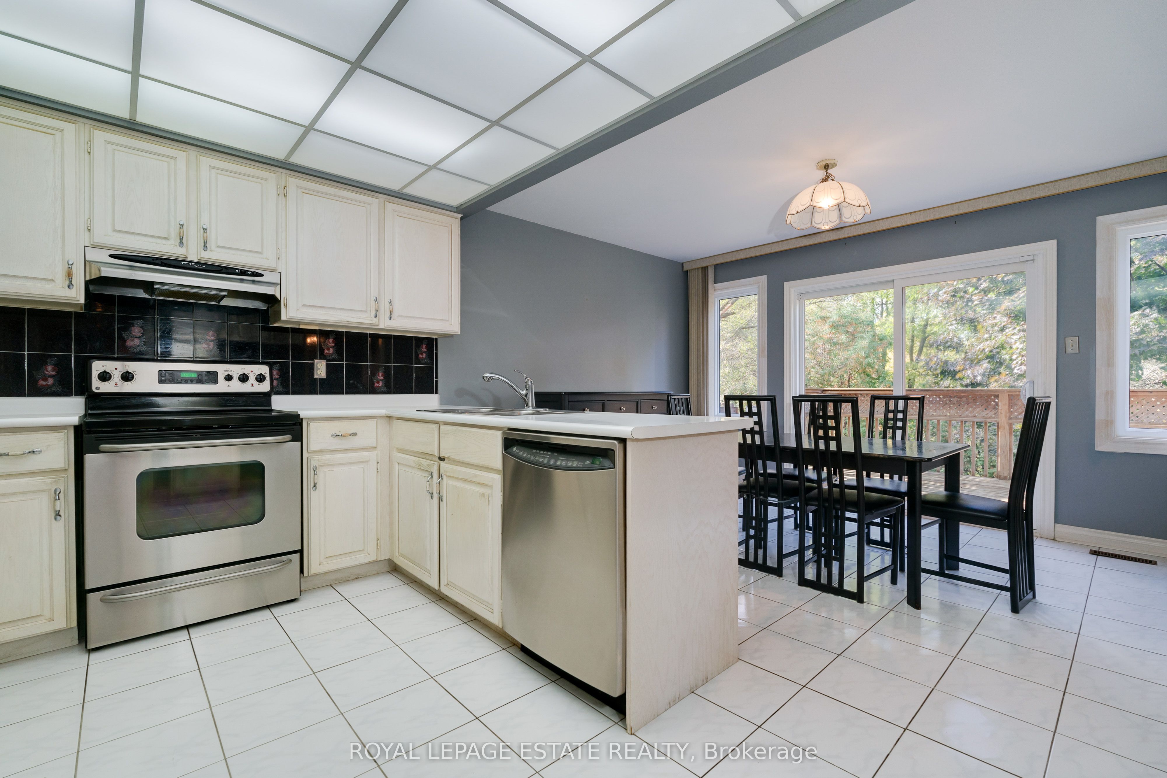 35 Harmony Hill Crescent