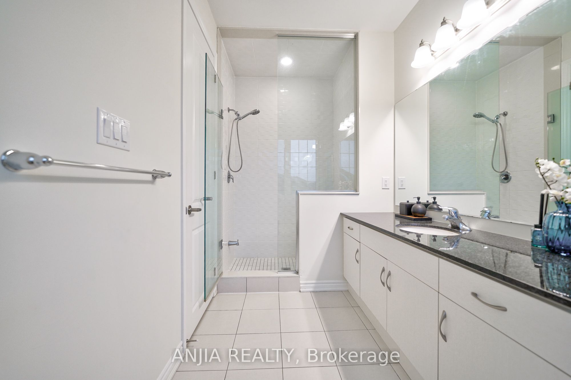 262 Beaverbrae Drive